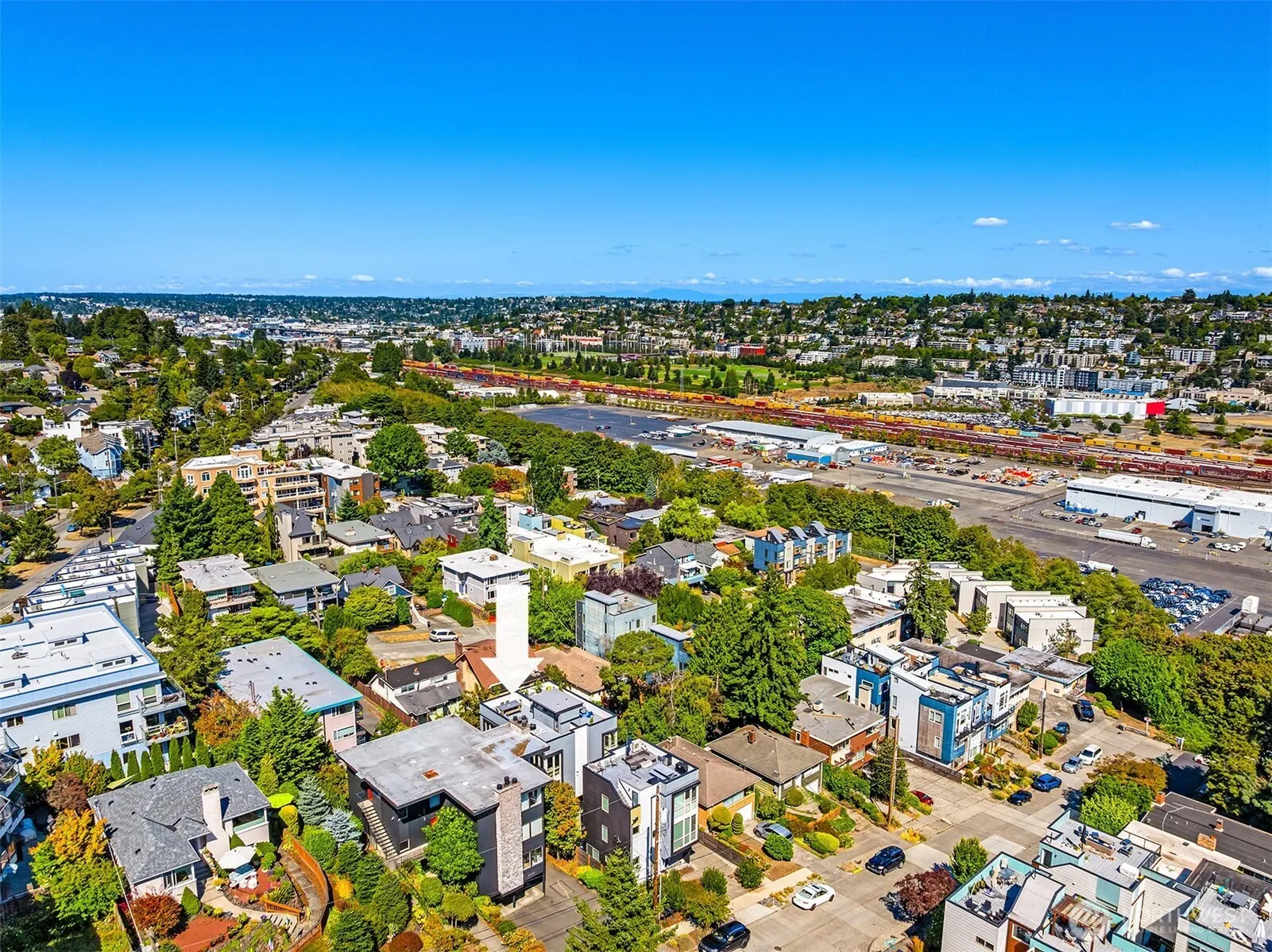 2344 W Plymouth Street #B, Seattle, WA 98199