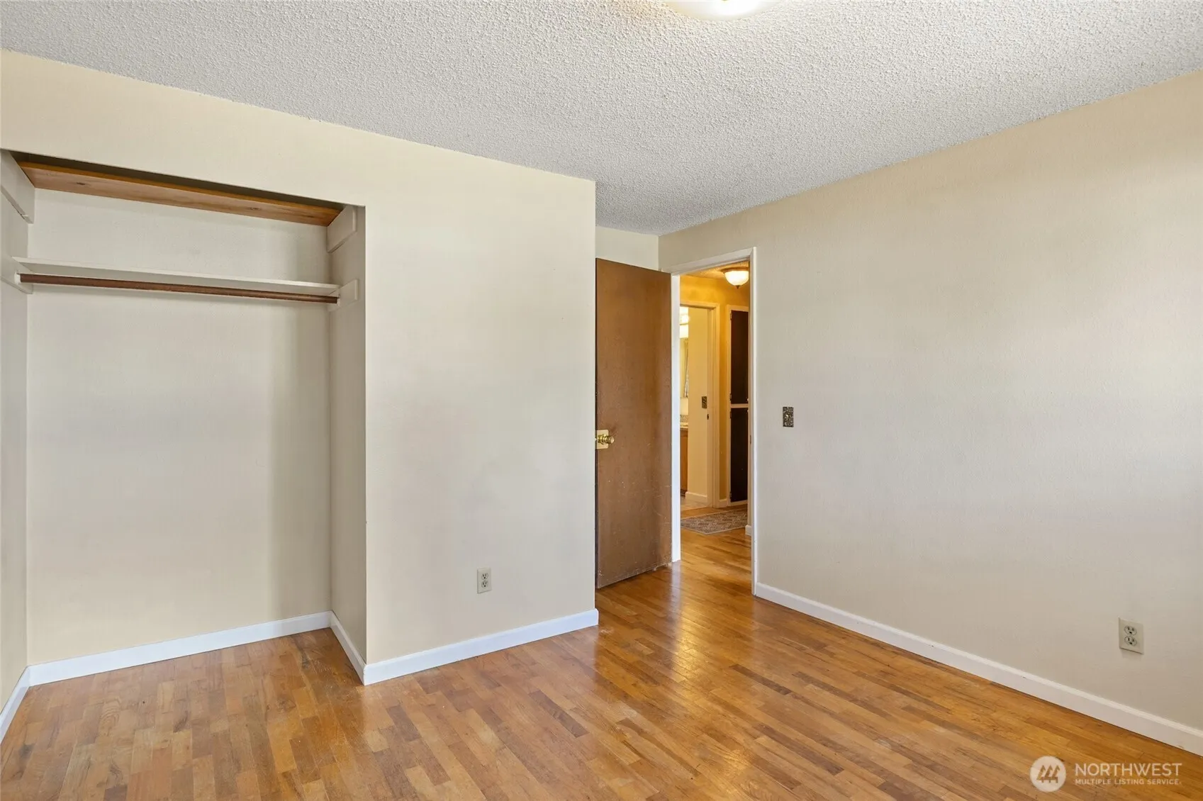 15517 NE 55th Street , Redmond, WA 98052