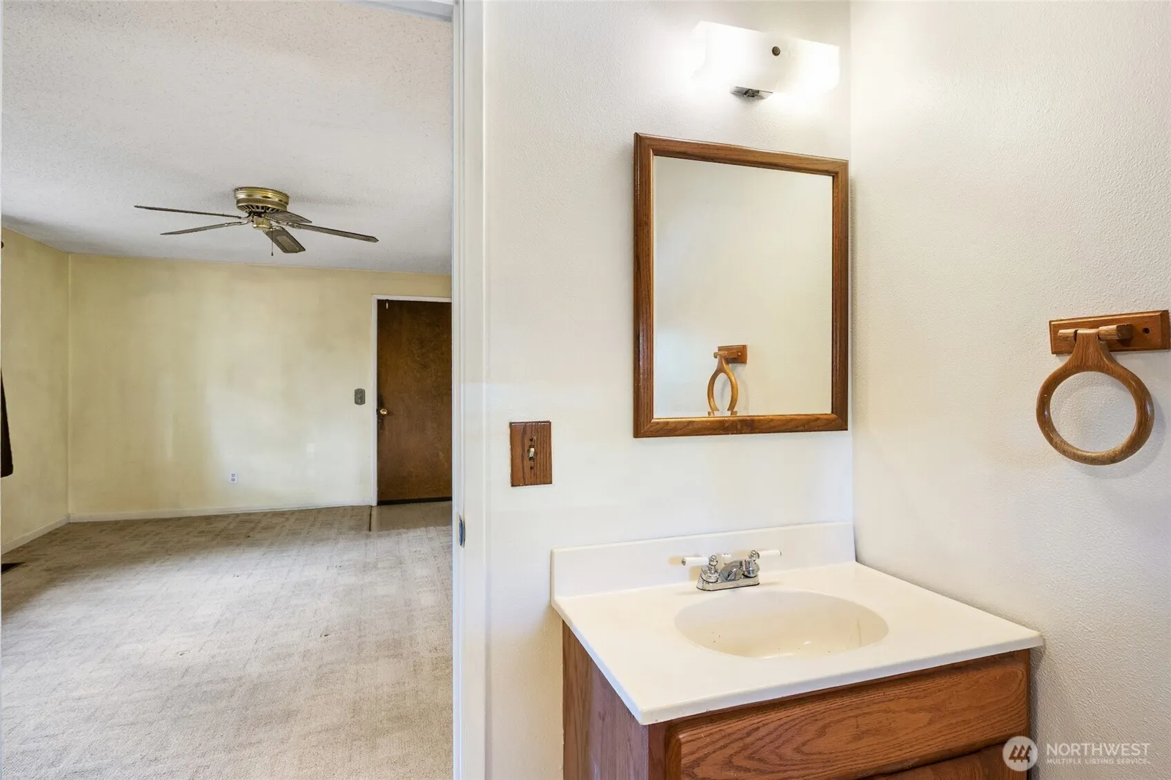 15517 NE 55th Street , Redmond, WA 98052