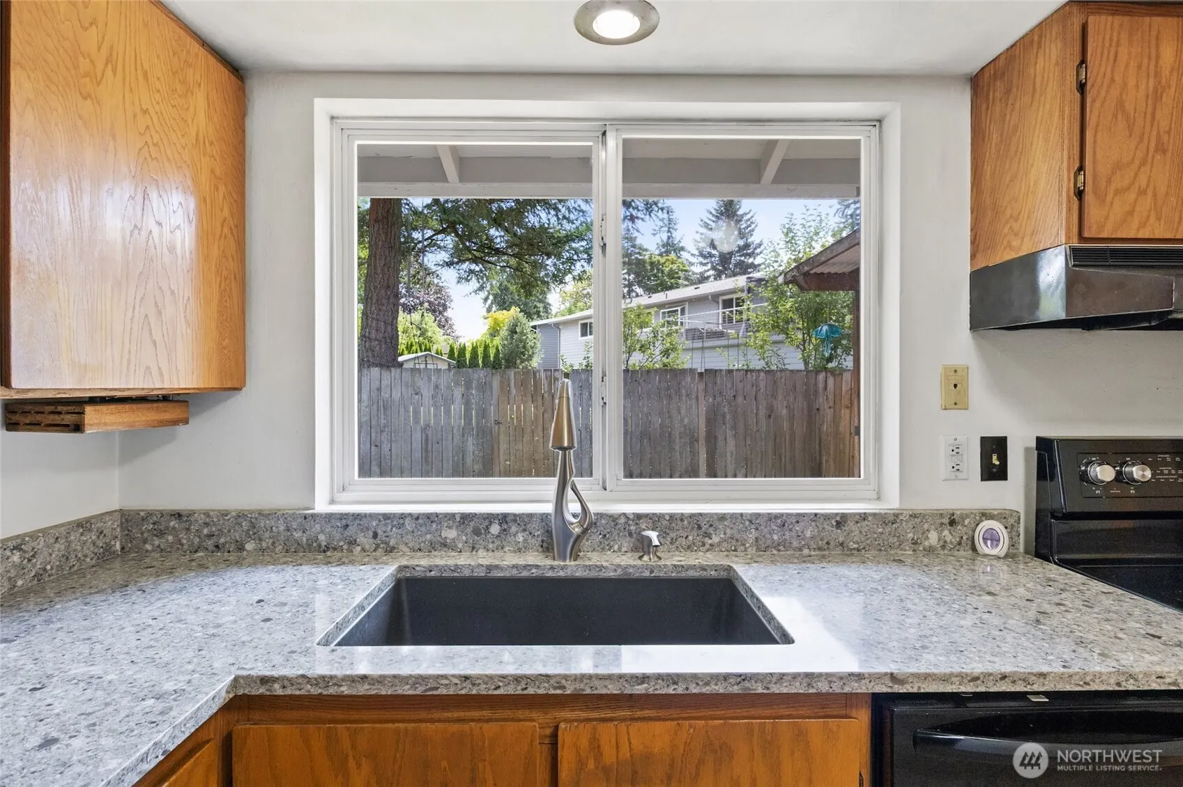 15517 NE 55th Street , Redmond, WA 98052
