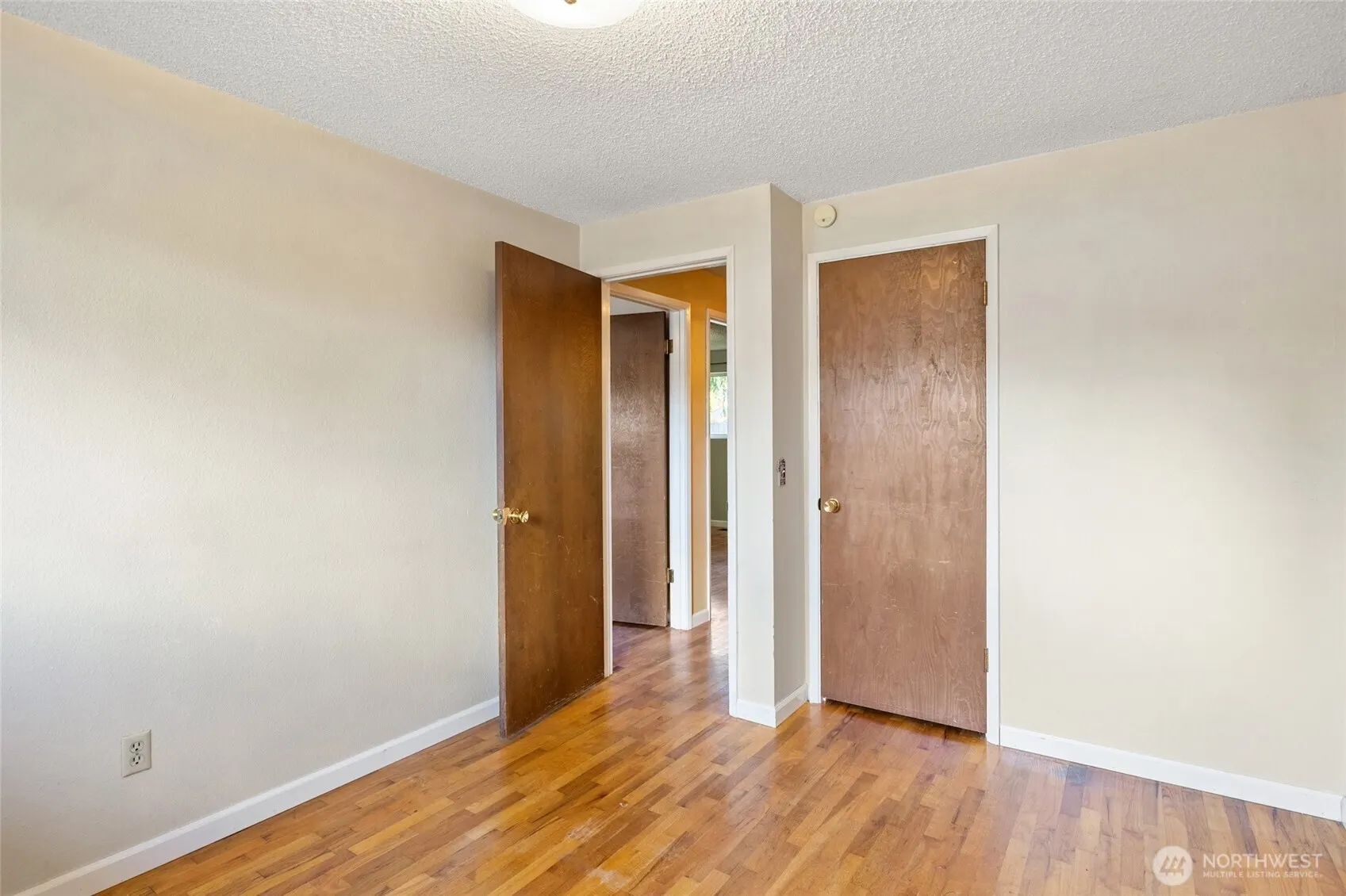 15517 NE 55th Street , Redmond, WA 98052