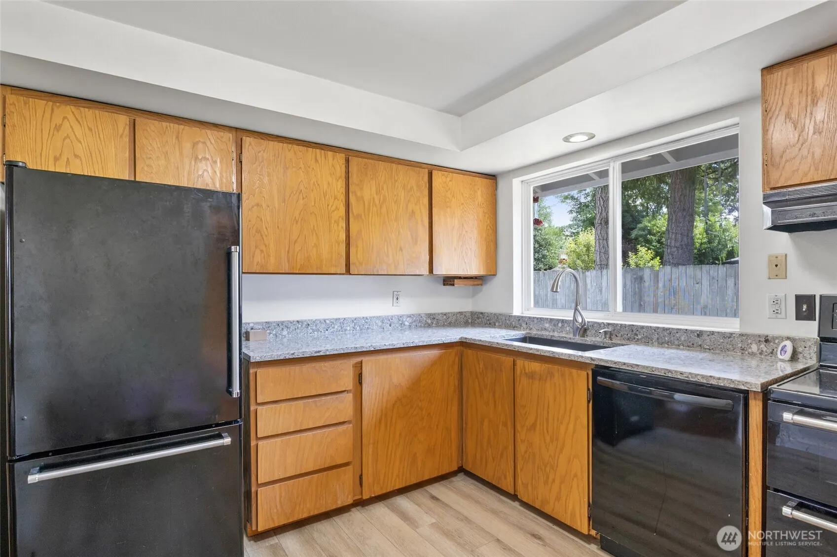 15517 NE 55th Street , Redmond, WA 98052