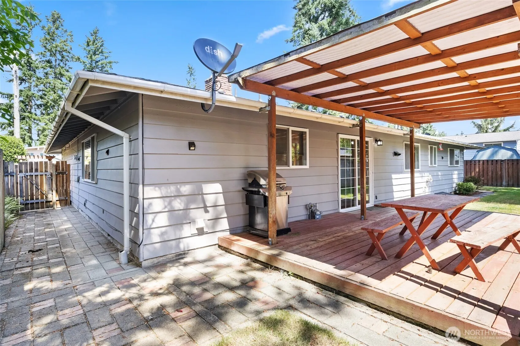15517 NE 55th Street , Redmond, WA 98052