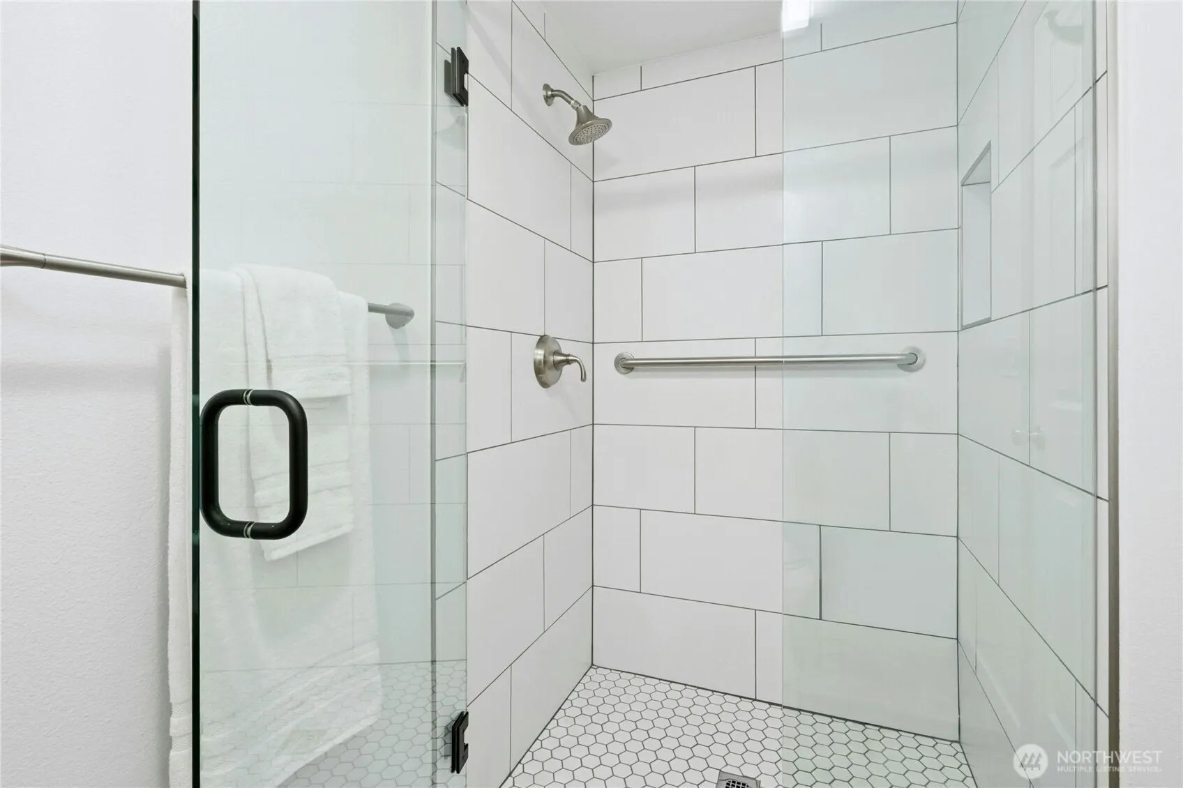 401 100th Avenue NE #208, Bellevue, WA 98004