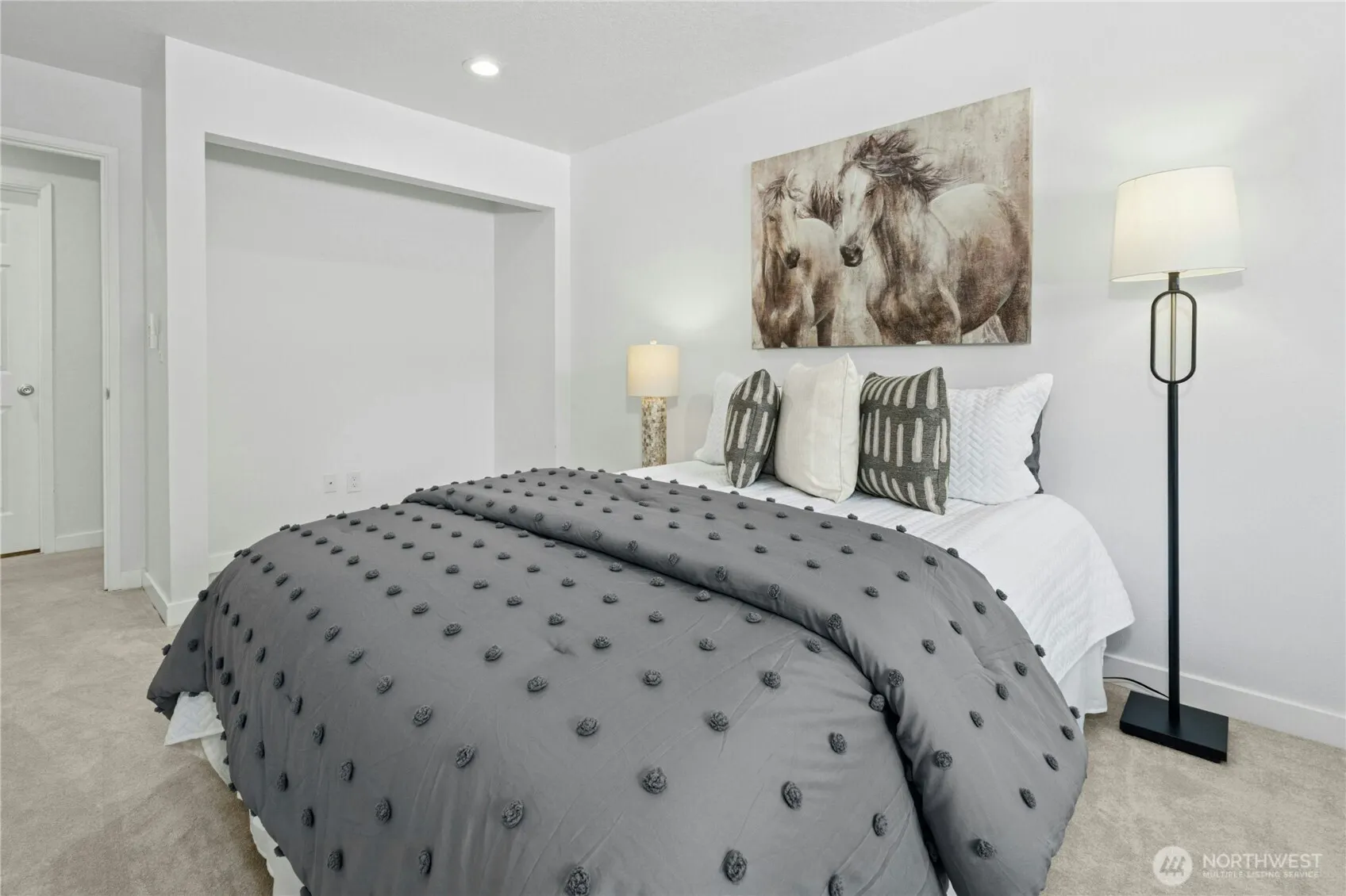 401 100th Avenue NE #208, Bellevue, WA 98004
