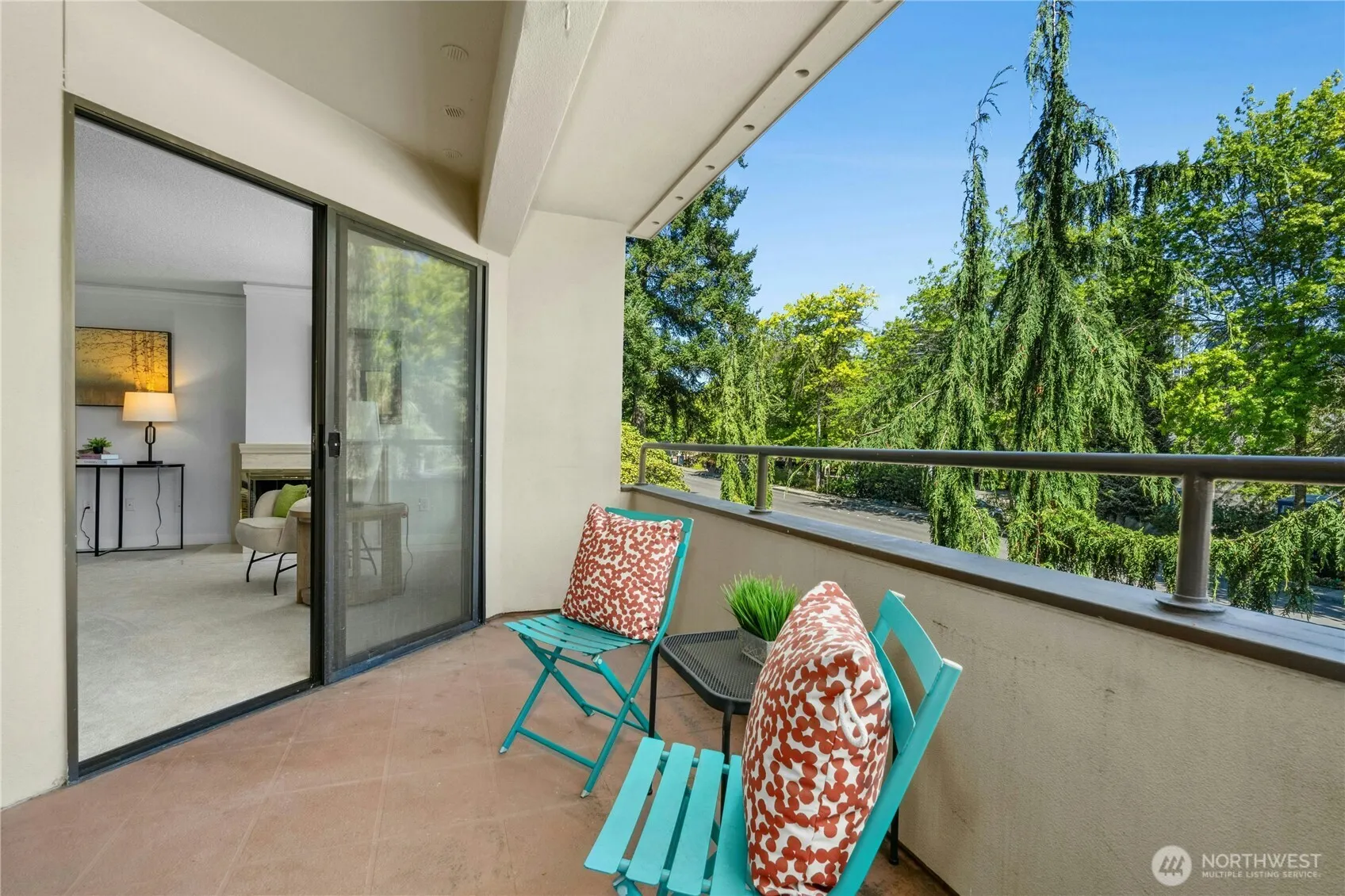 401 100th Avenue NE #208, Bellevue, WA 98004