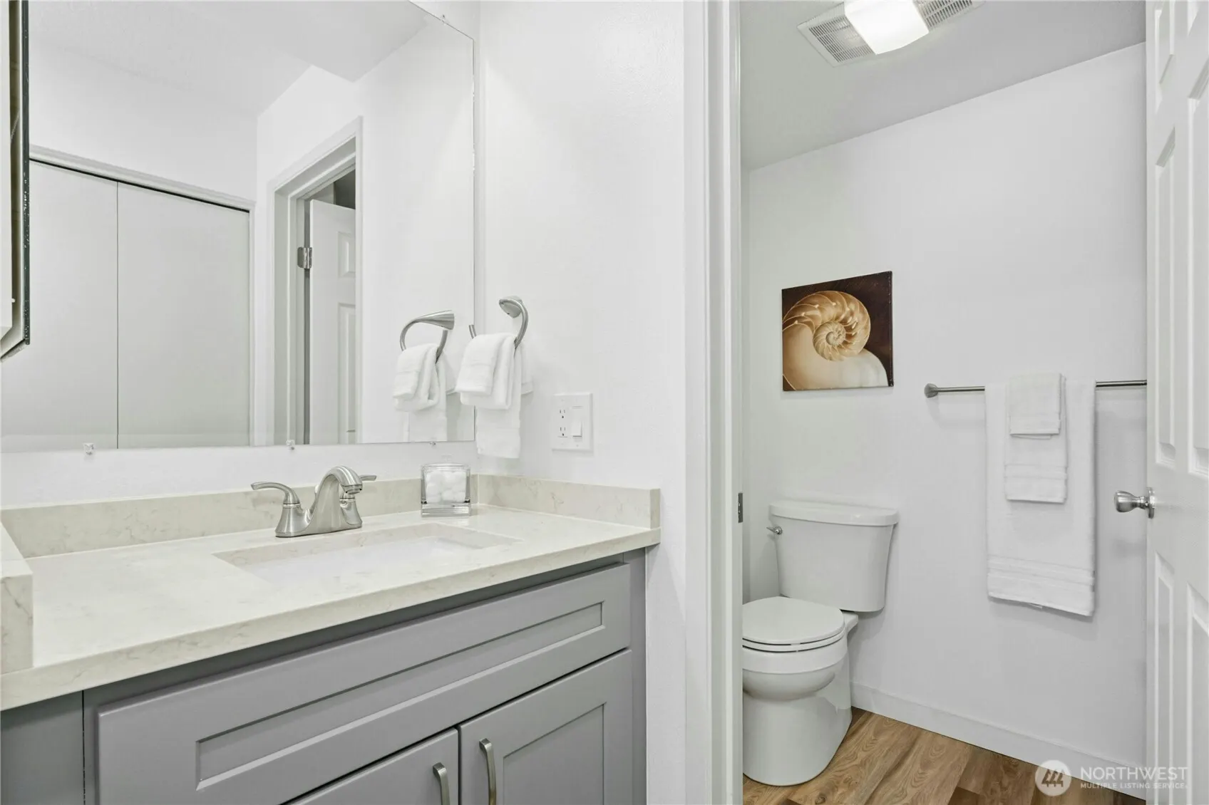 401 100th Avenue NE #208, Bellevue, WA 98004