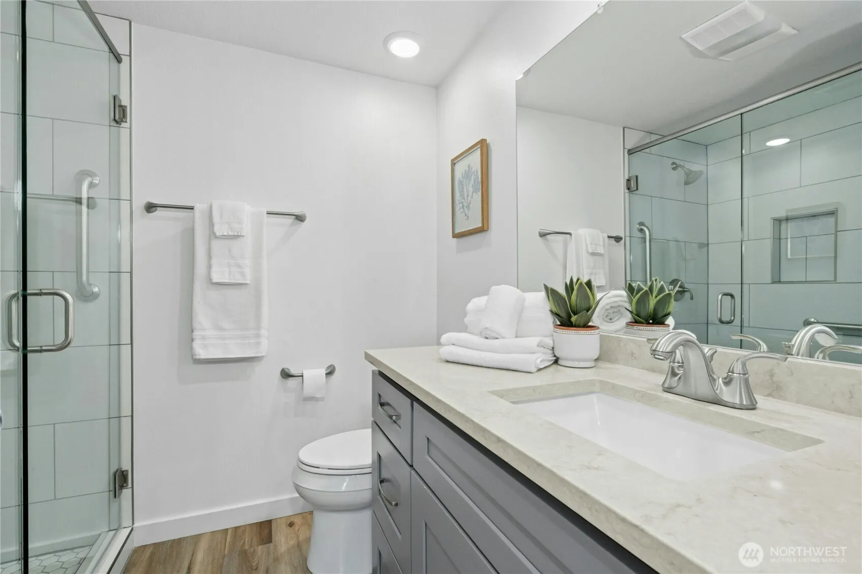 401 100th Avenue NE #208, Bellevue, WA 98004
