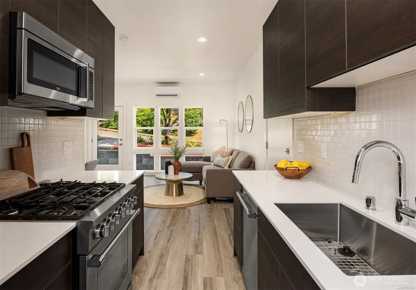 5547 S Morgan Street , Seattle, WA 98118
