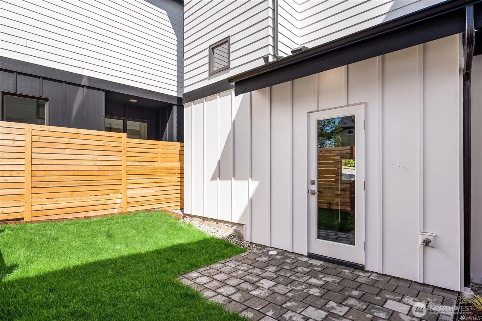 5547 S Morgan Street , Seattle, WA 98118