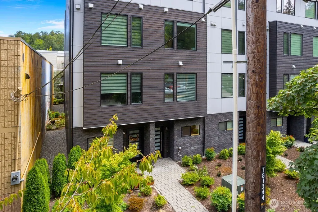 17338 Bothell Way NE #E, Bothell, WA 98011