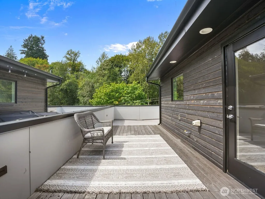 17338 Bothell Way NE #E, Bothell, WA 98011