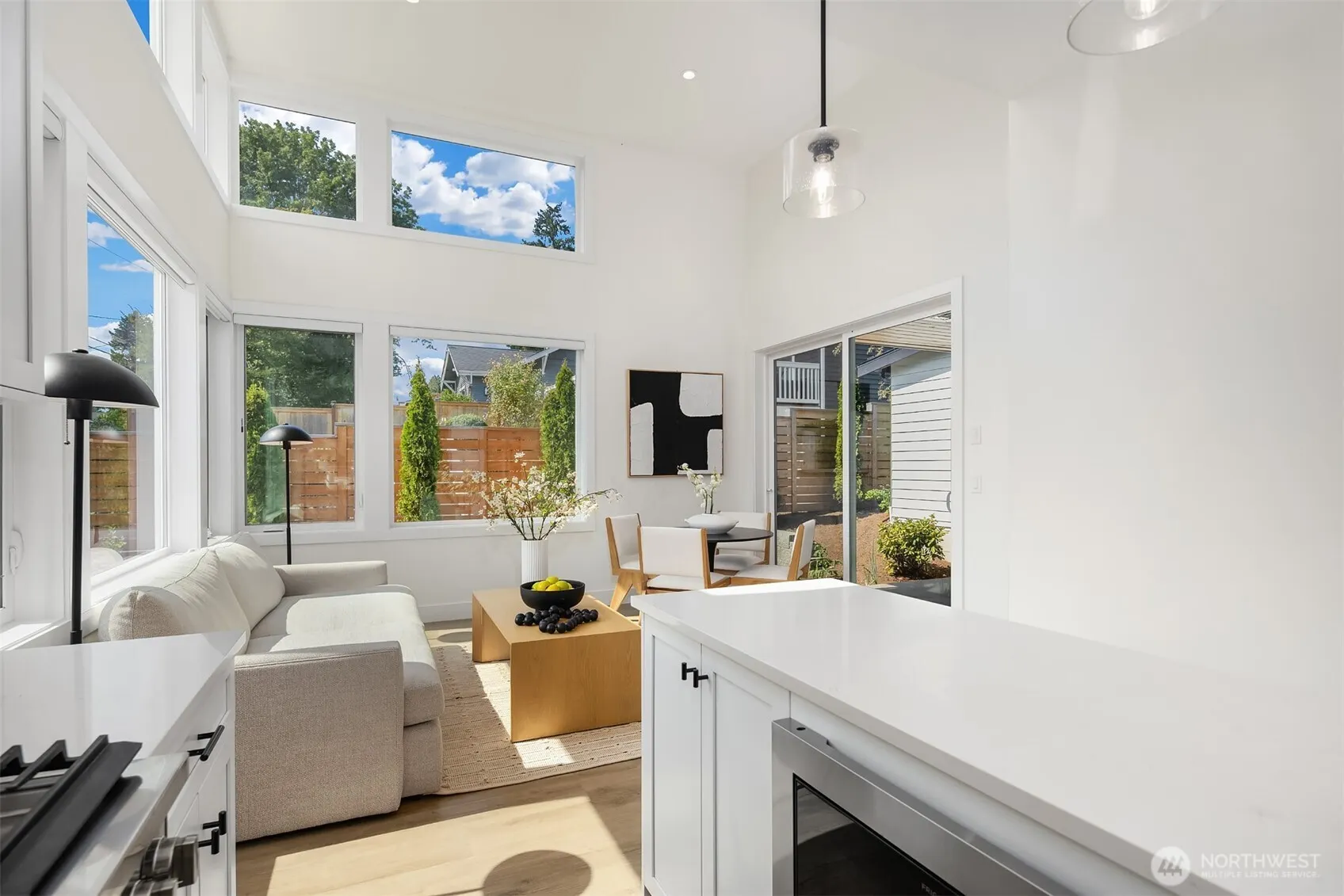 436 10th Avenue #A, Kirkland, WA 98033