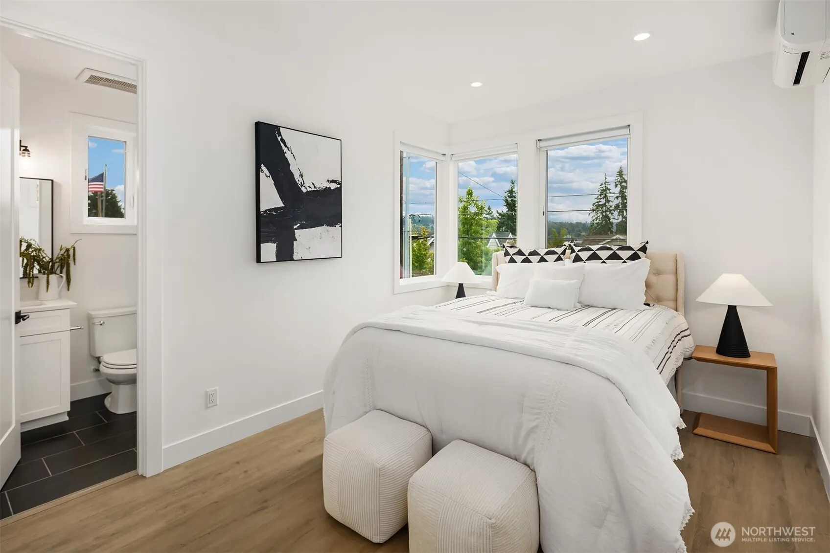 436 10th Avenue #A, Kirkland, WA 98033
