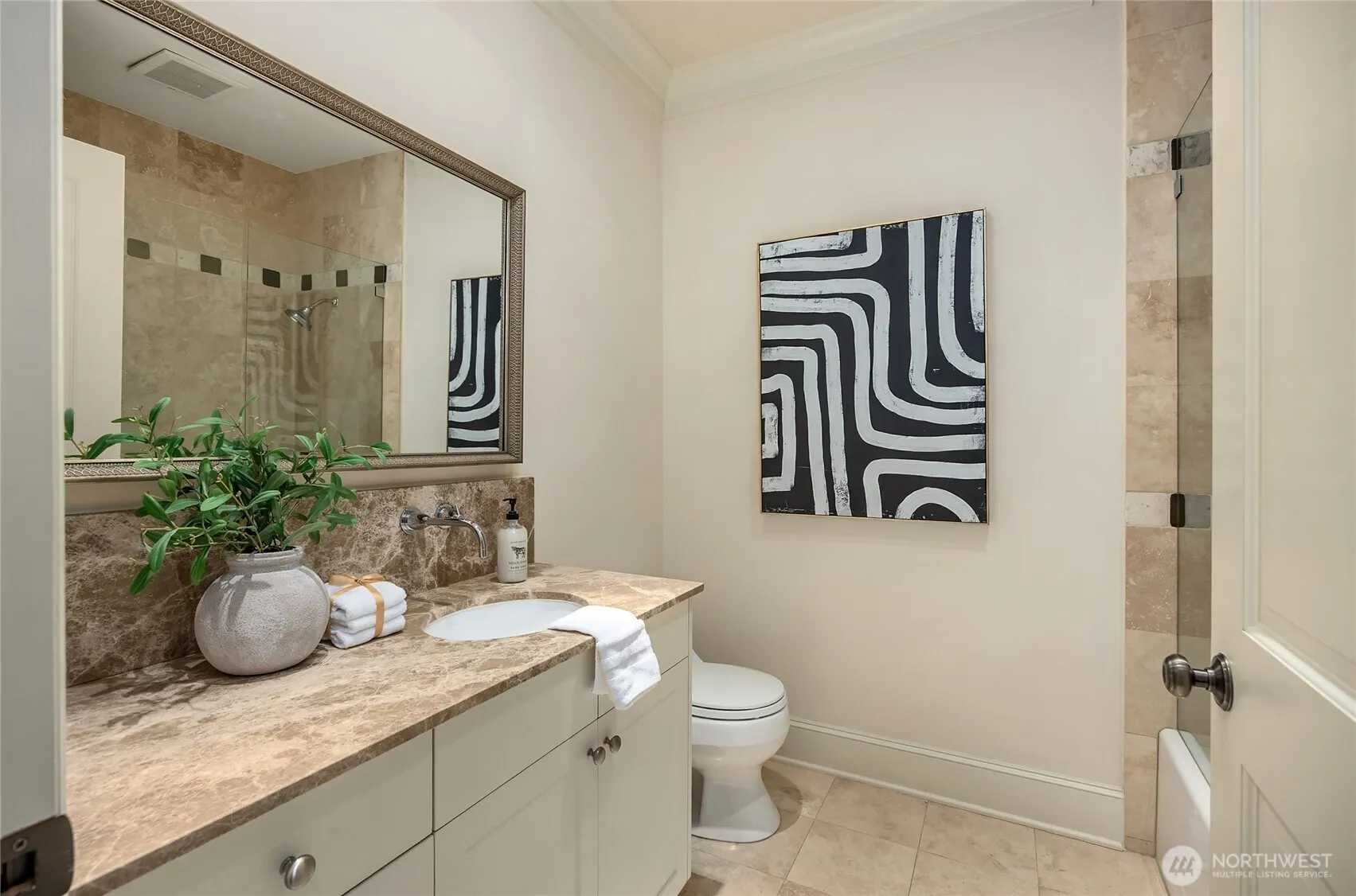 2325 43rd Avenue E #102, Seattle, WA 98112