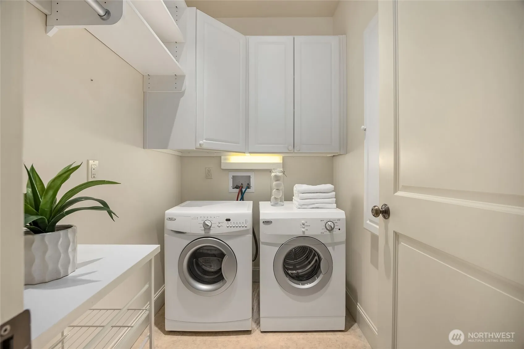 2325 43rd Avenue E #102, Seattle, WA 98112