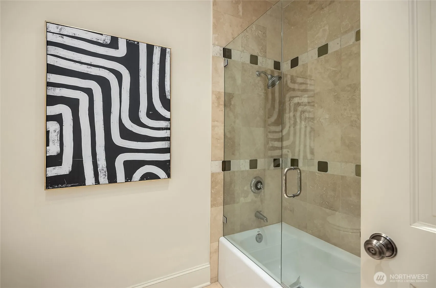 2325 43rd Avenue E #102, Seattle, WA 98112