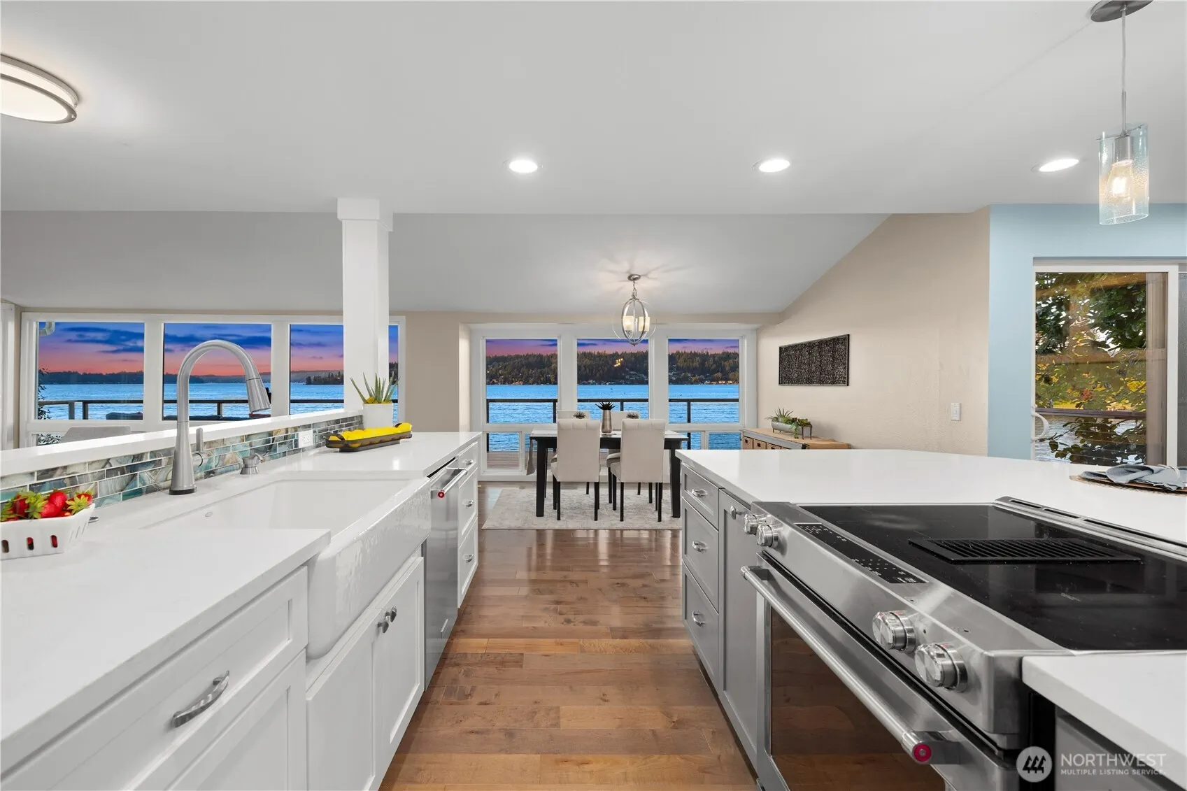 18176 SE 41st Place , Issaquah, WA 98027