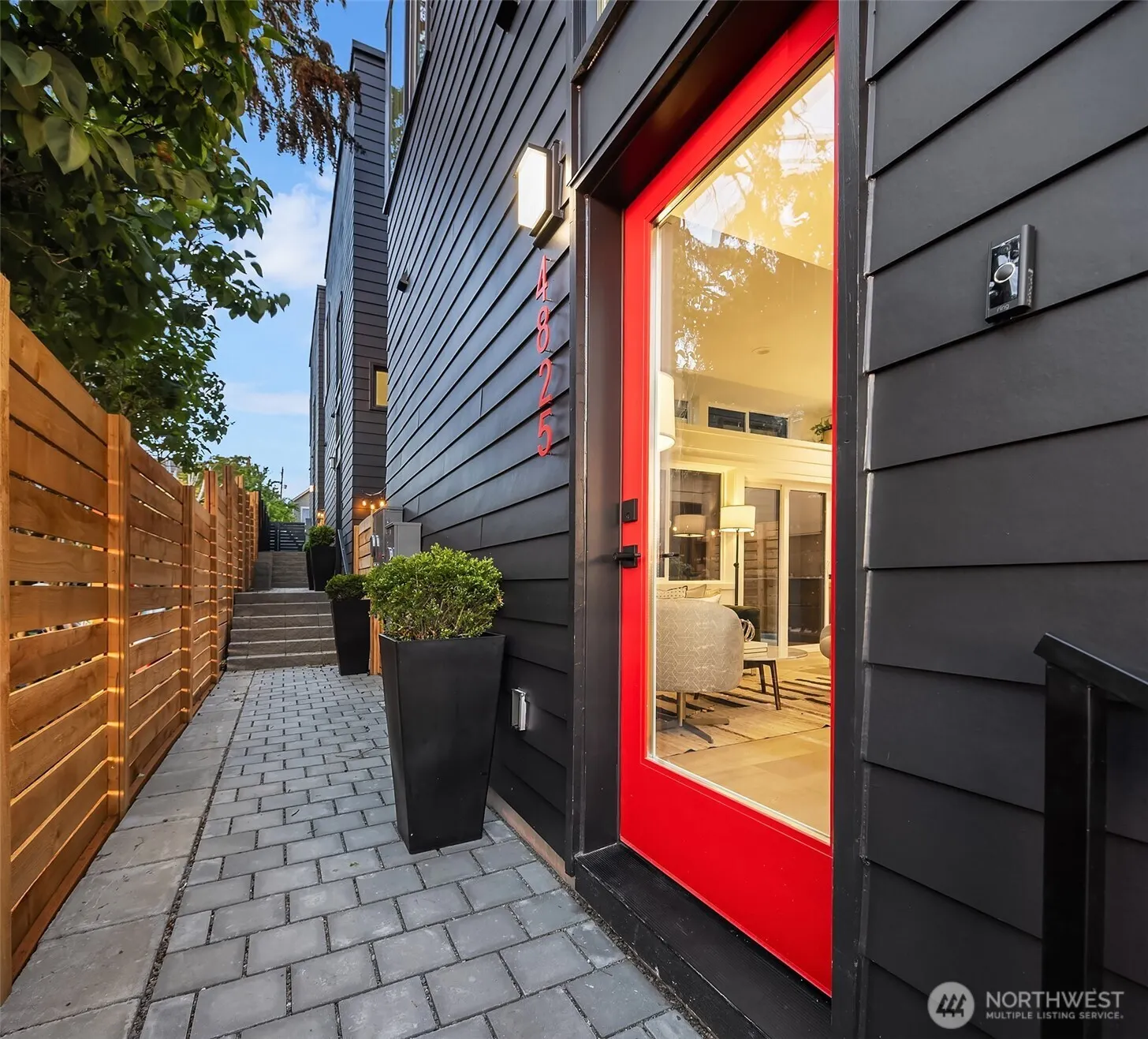 4823 42nd Avenue SW, Seattle, WA 98116