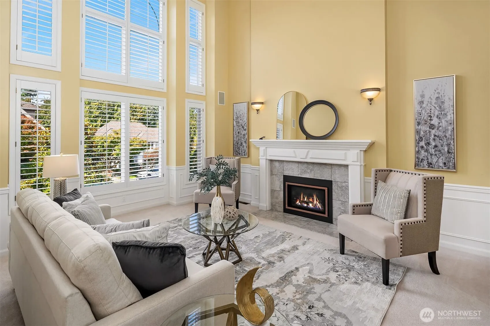 5208 Isola Place NW, Issaquah, WA 98027
