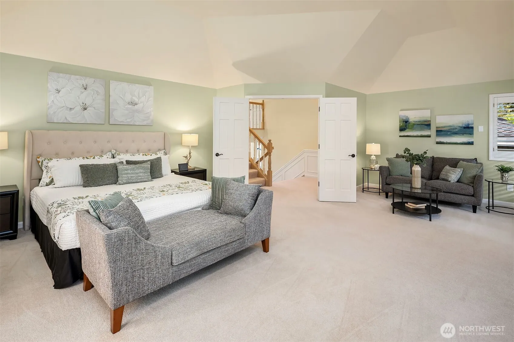 5208 Isola Place NW, Issaquah, WA 98027