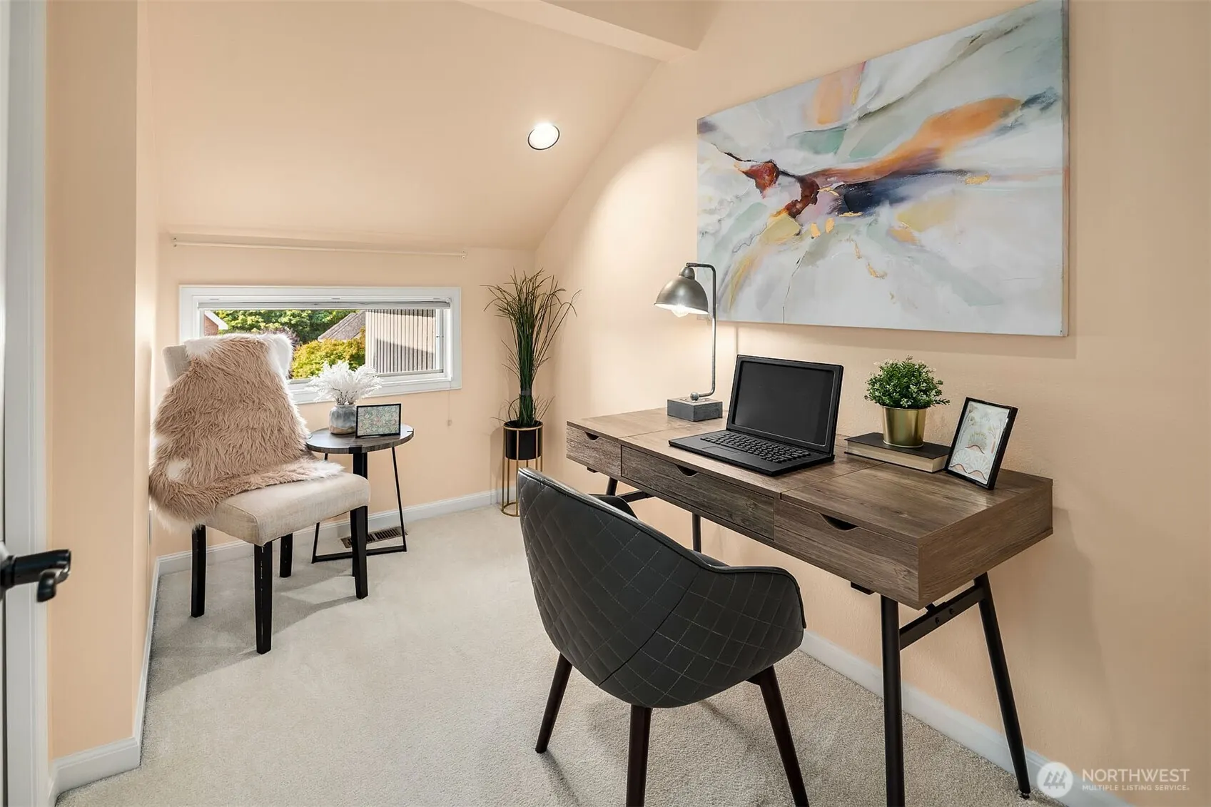 5208 Isola Place NW, Issaquah, WA 98027