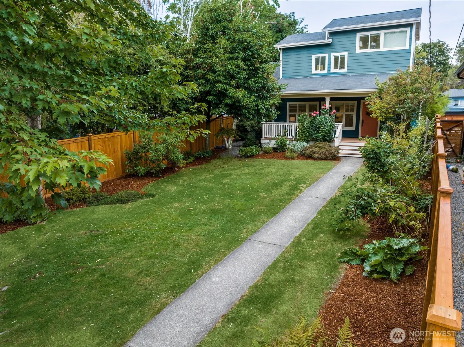 5136 S Frontenac Street , Seattle, WA 98118