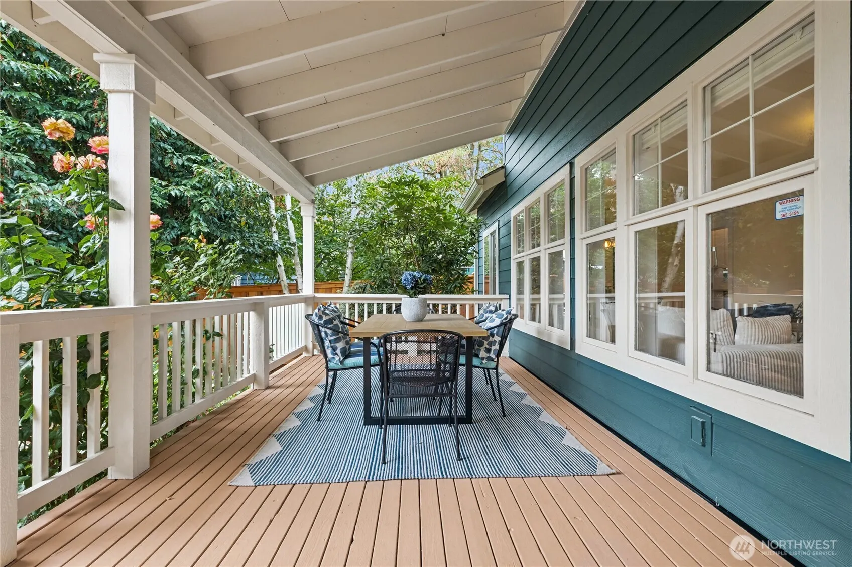 5136 S Frontenac Street , Seattle, WA 98118
