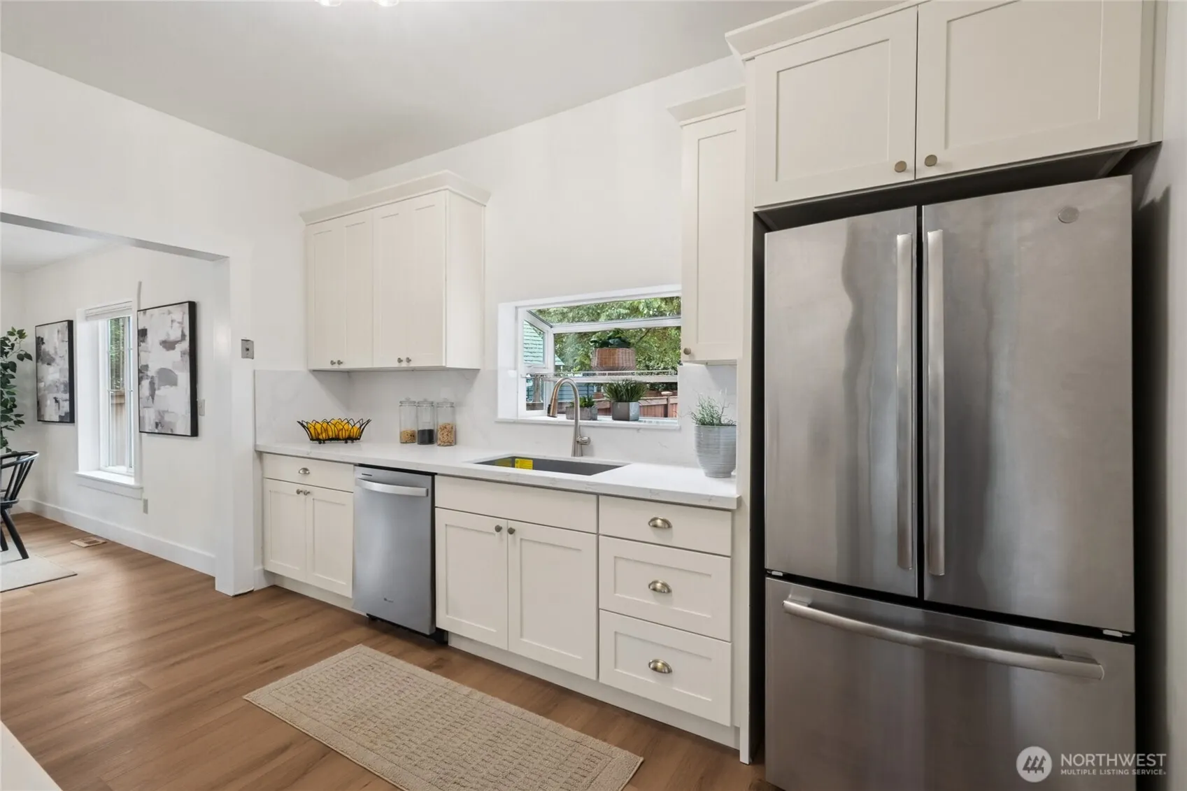 5136 S Frontenac Street , Seattle, WA 98118