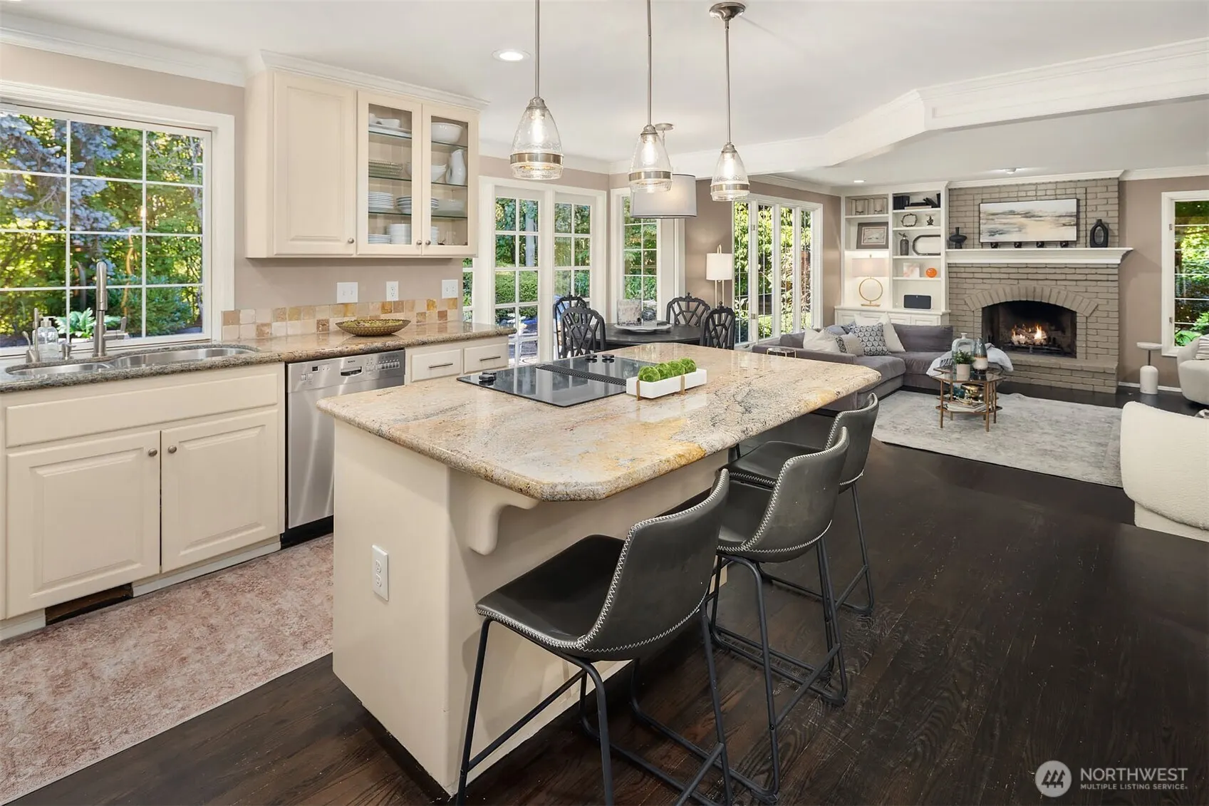 17058 SE 47th Court , Bellevue, WA 98006