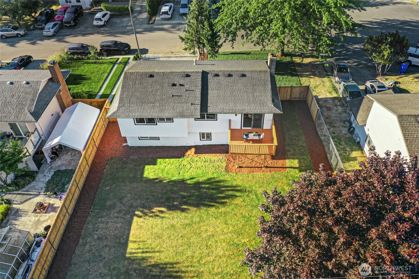 9728 S 239th Place , Kent, WA 98031