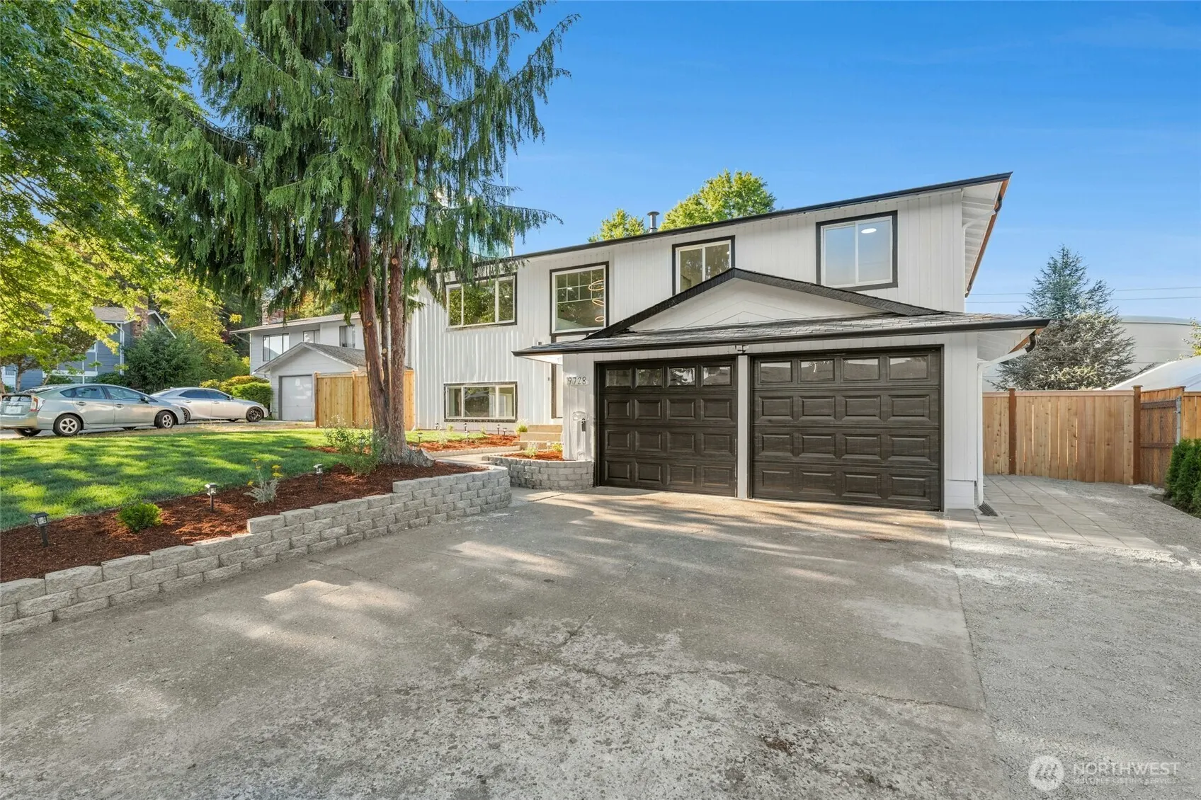 9728 S 239th Place , Kent, WA 98031