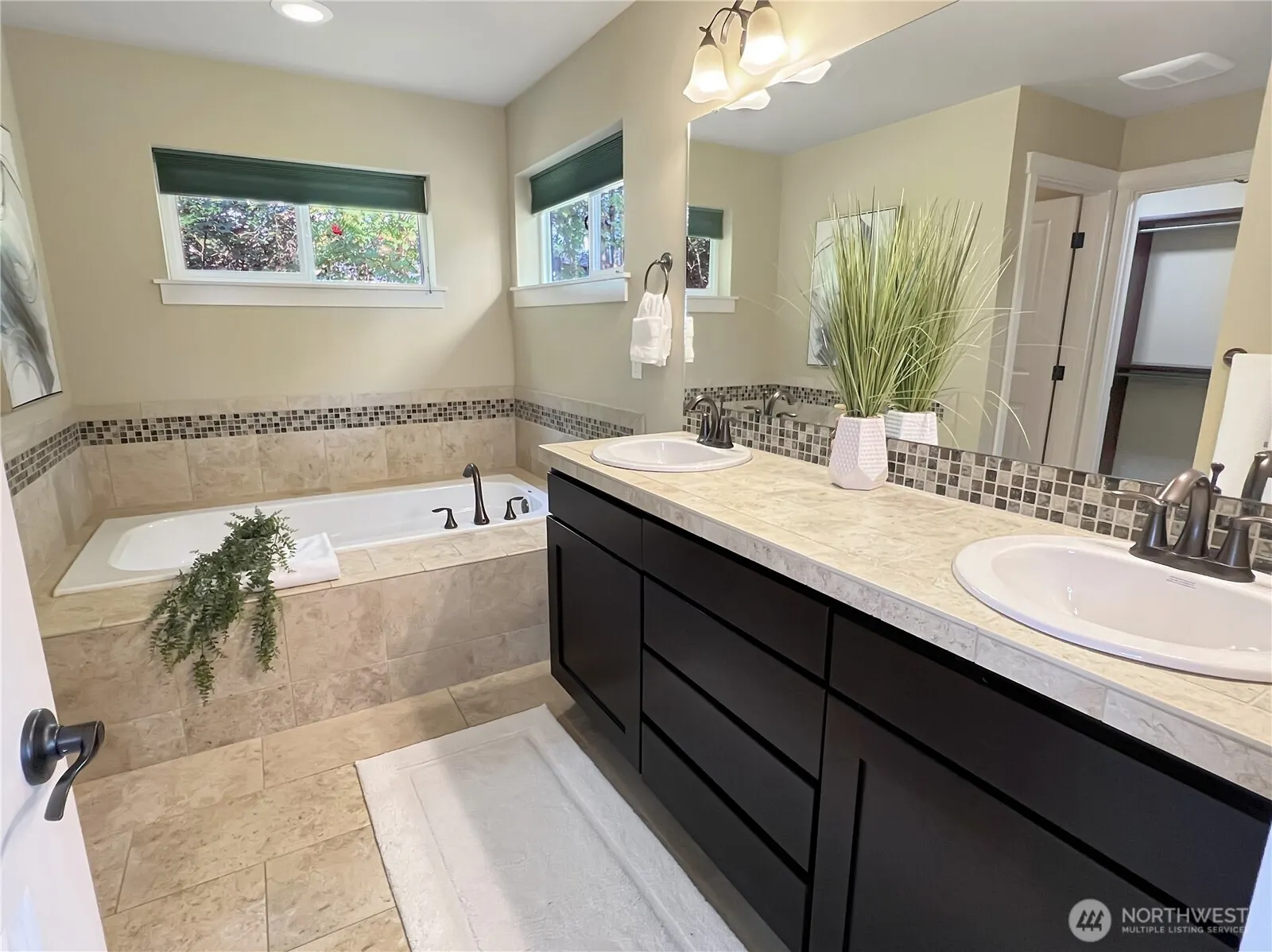 4322 186th Street SW, Lynnwood, WA 98037