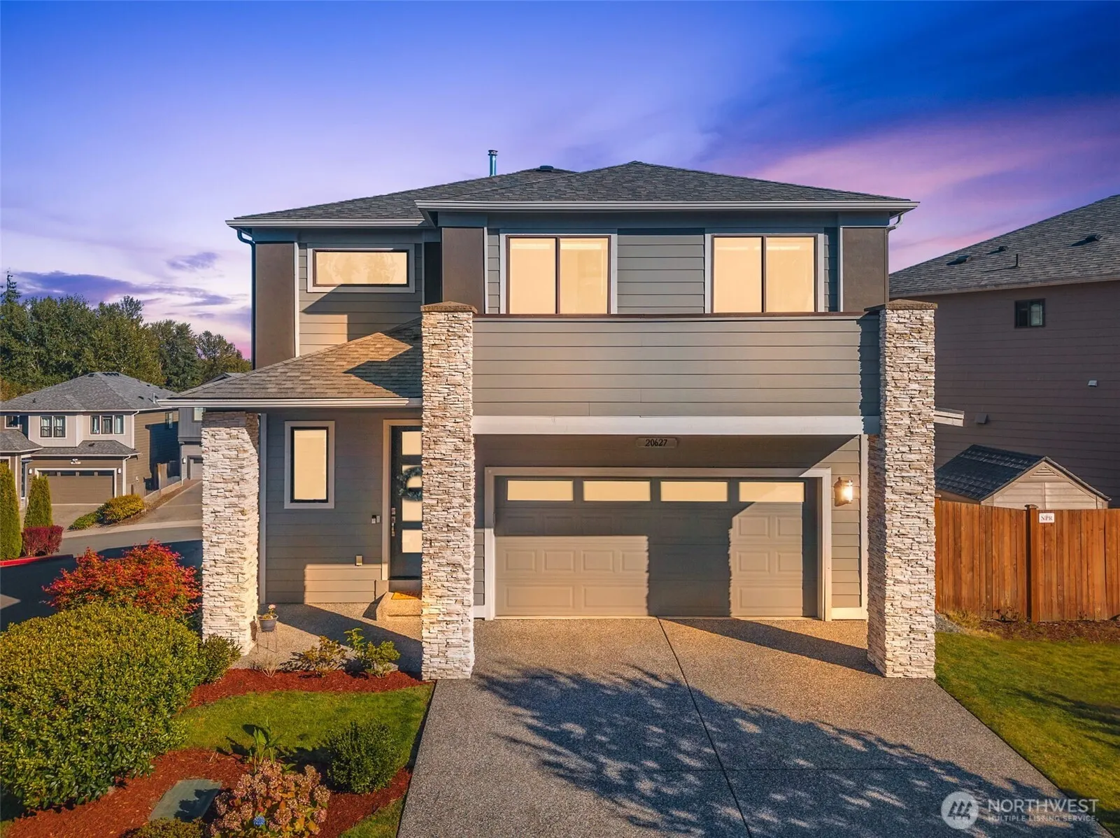 20627 Richmond Road , Bothell, WA 98012-9632