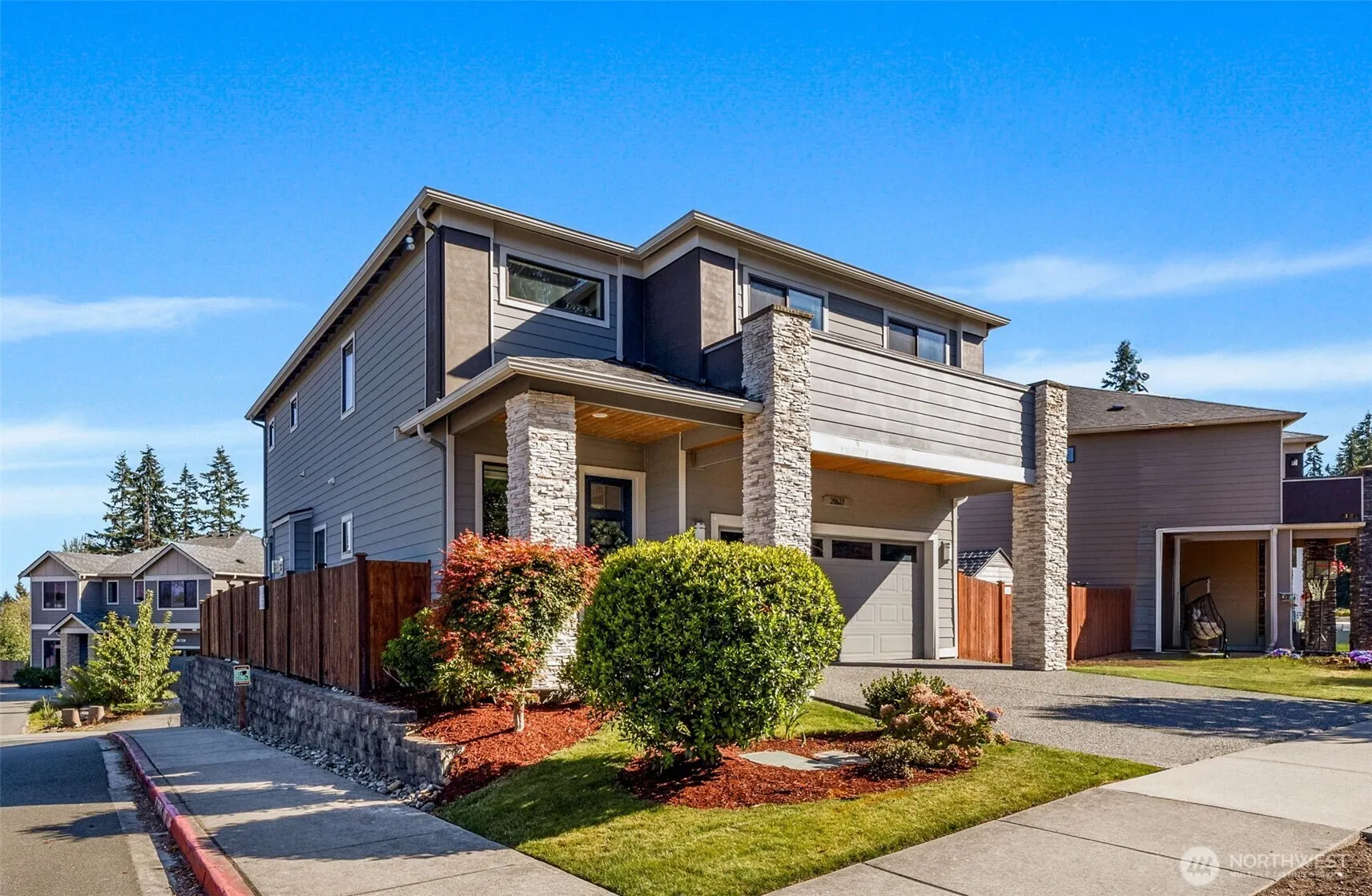 20627 Richmond Road , Bothell, WA 98012-9632