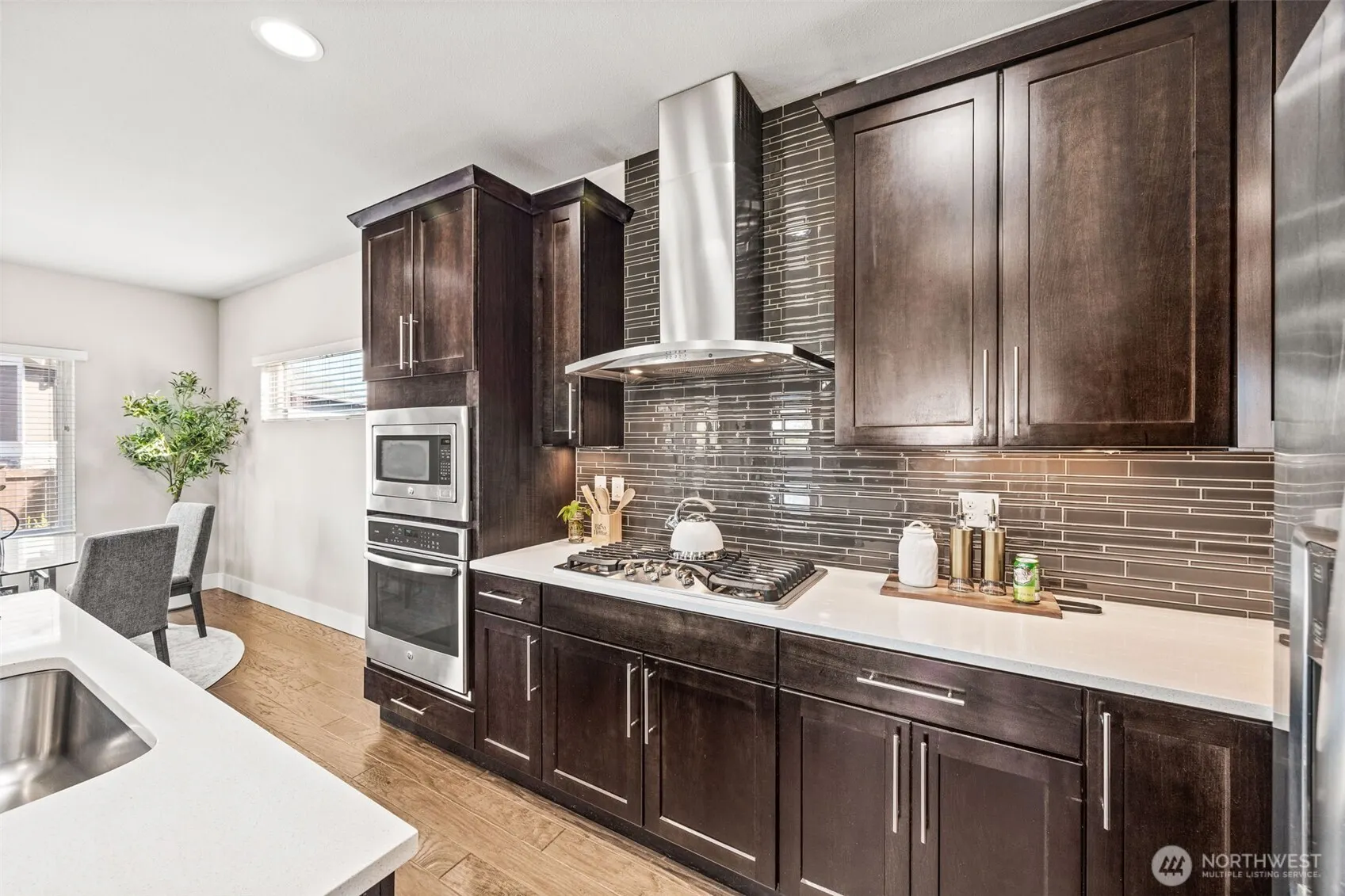 20627 Richmond Road , Bothell, WA 98012-9632