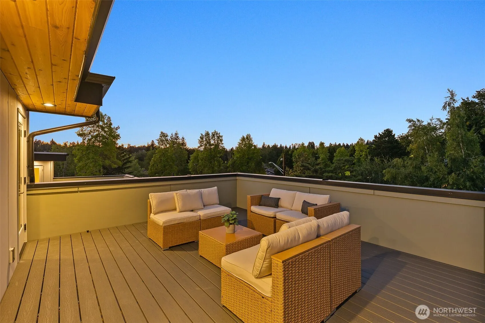 5201 Sand Point Place NE, Seattle, WA 98105
