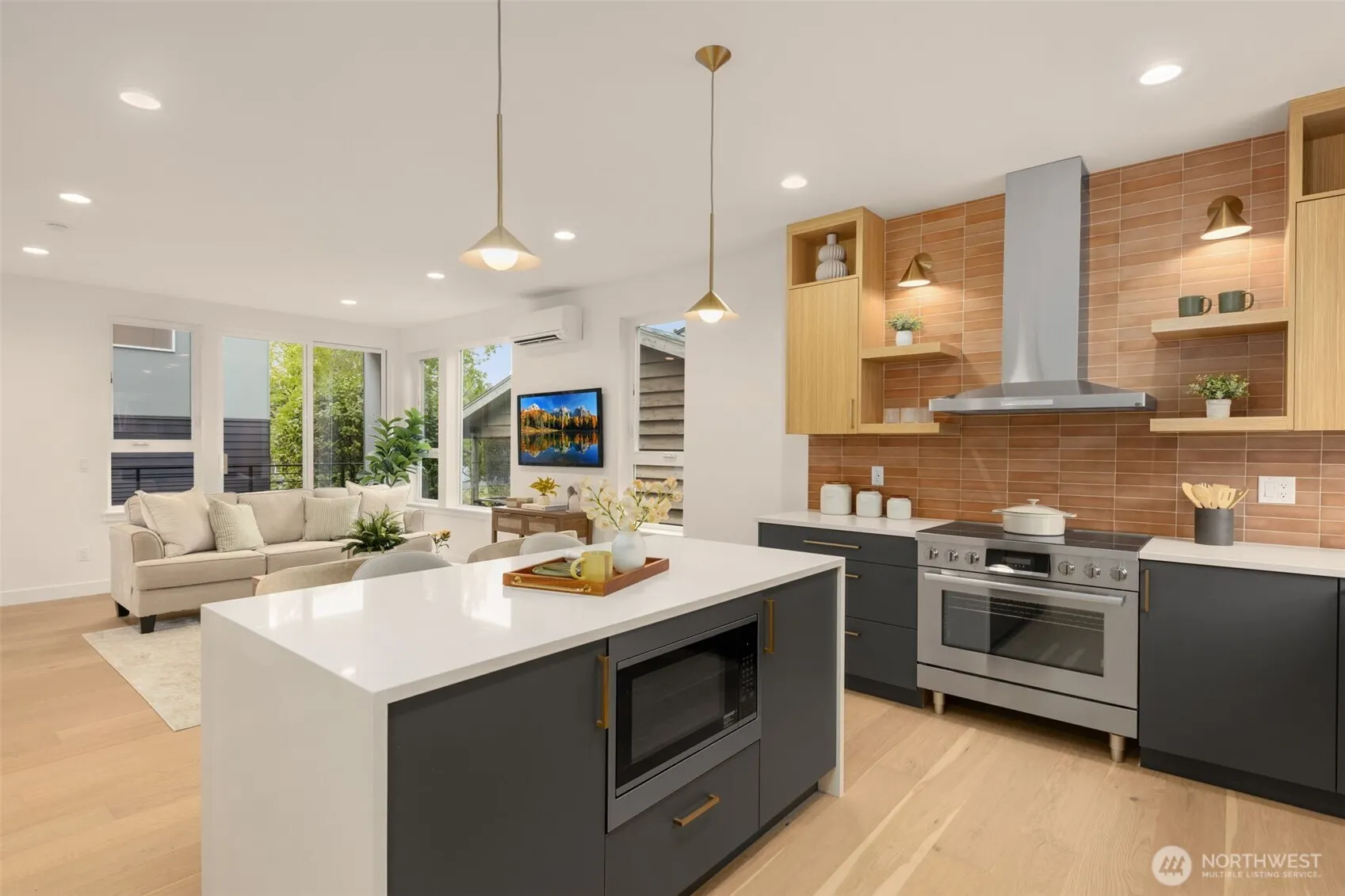 5201 Sand Point Place NE, Seattle, WA 98105