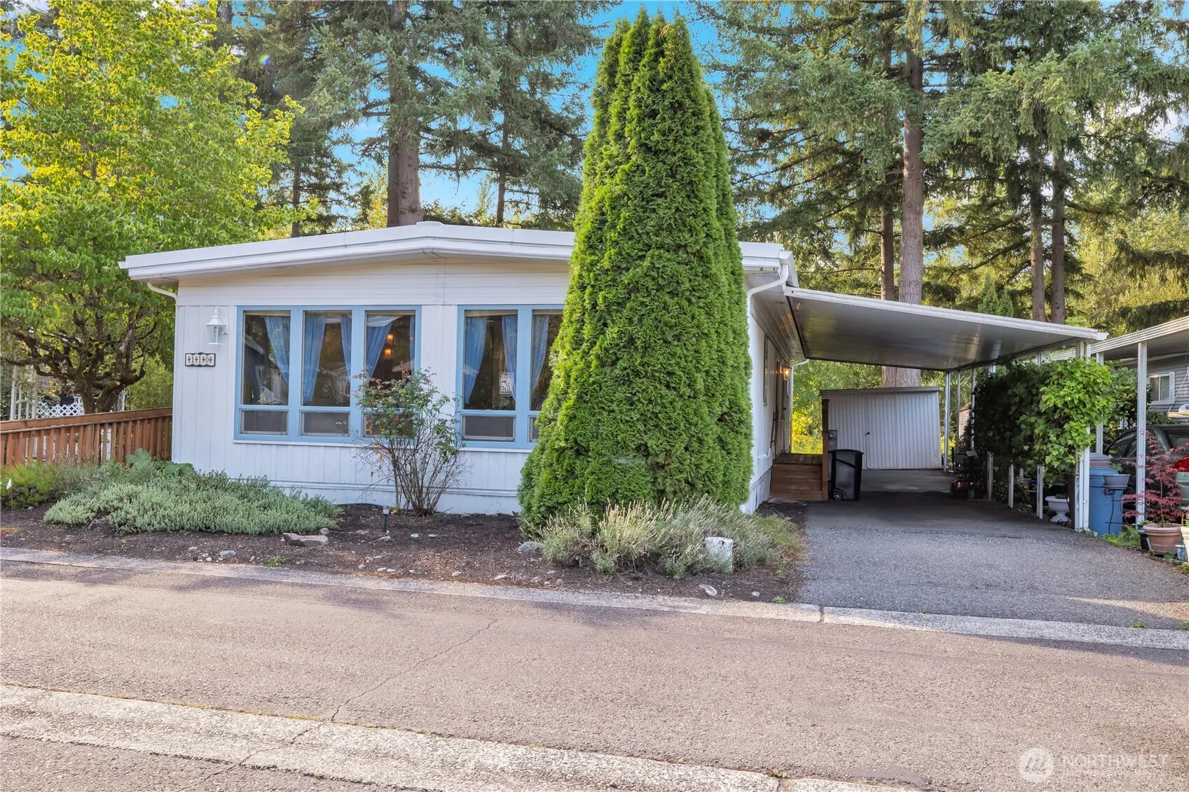 18425 NE 95th Street #110, Redmond, WA 98052