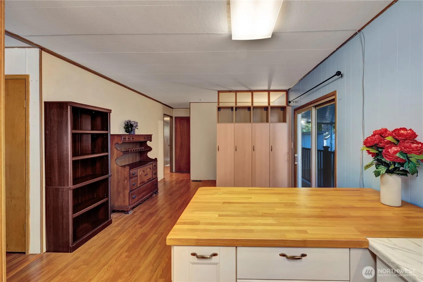 18425 NE 95th Street #110, Redmond, WA 98052