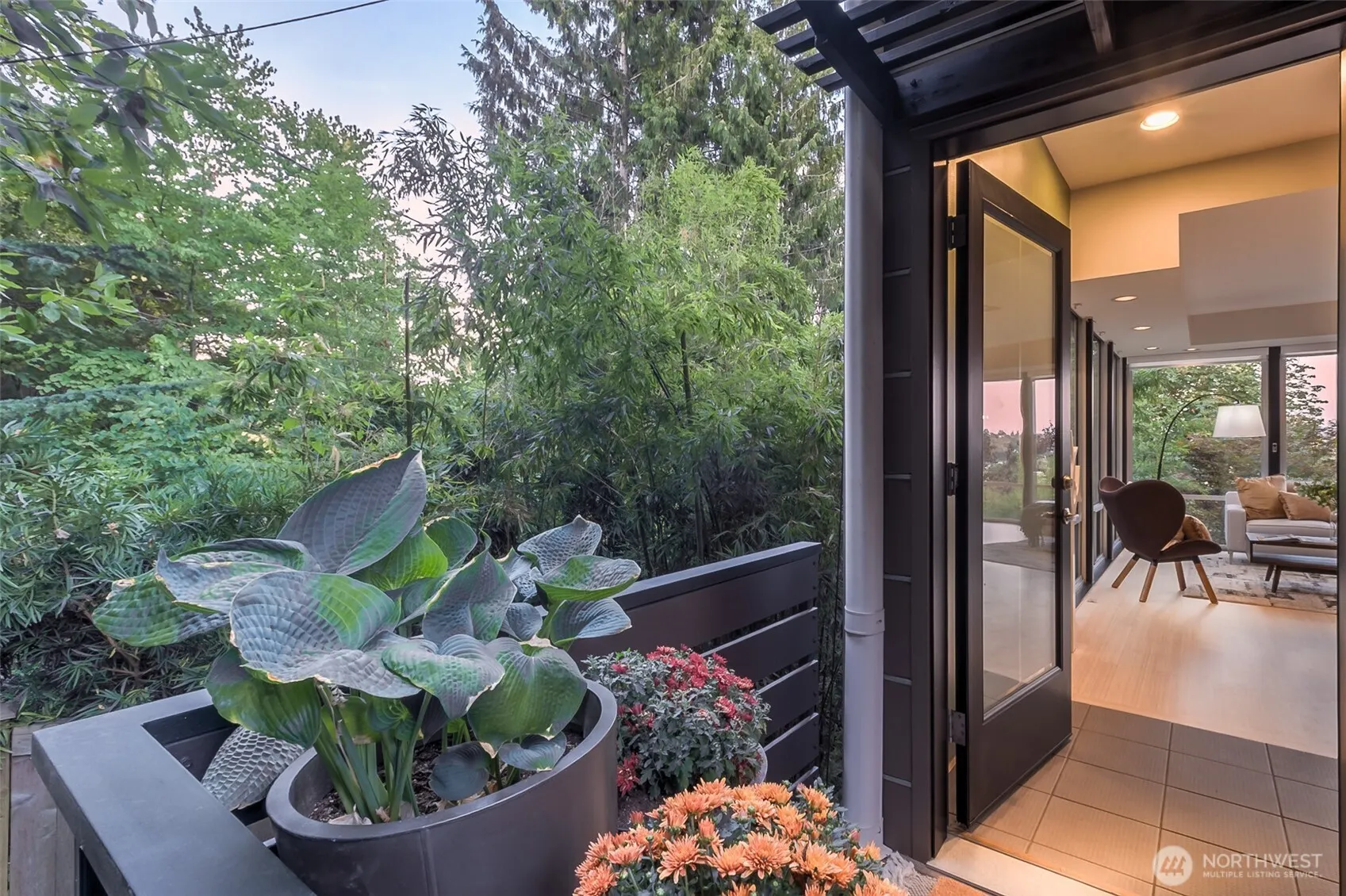 4050 34th Avenue S, Seattle, WA 98118