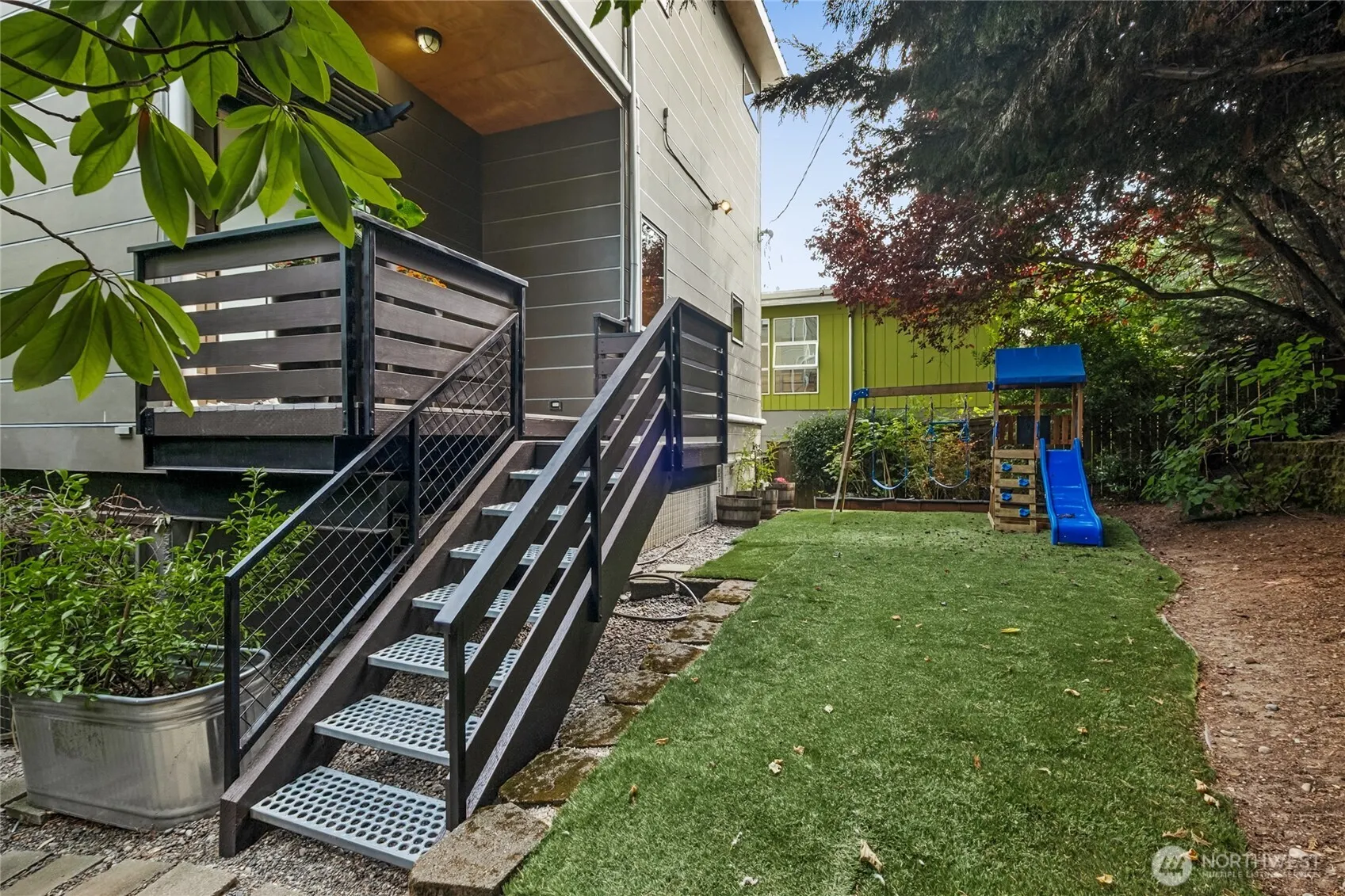 4050 34th Avenue S, Seattle, WA 98118