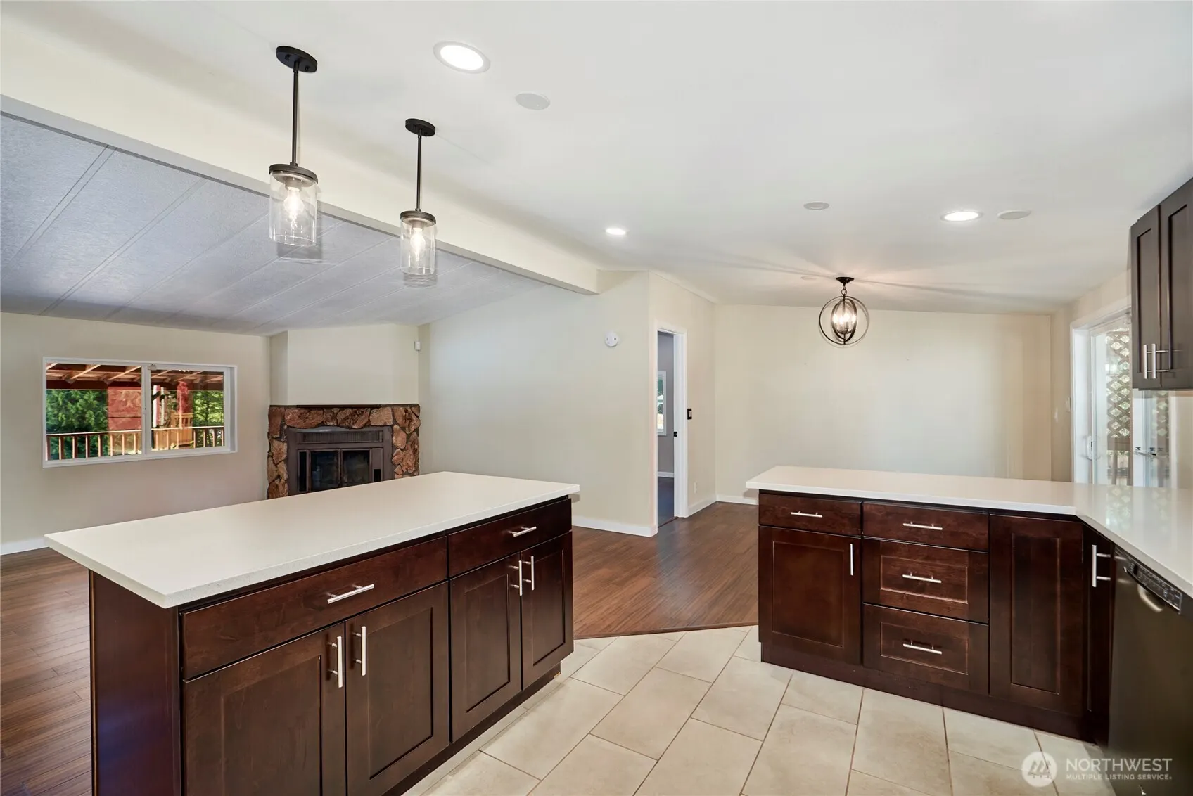 27103 41st Place S, Kent, WA 98032-7195