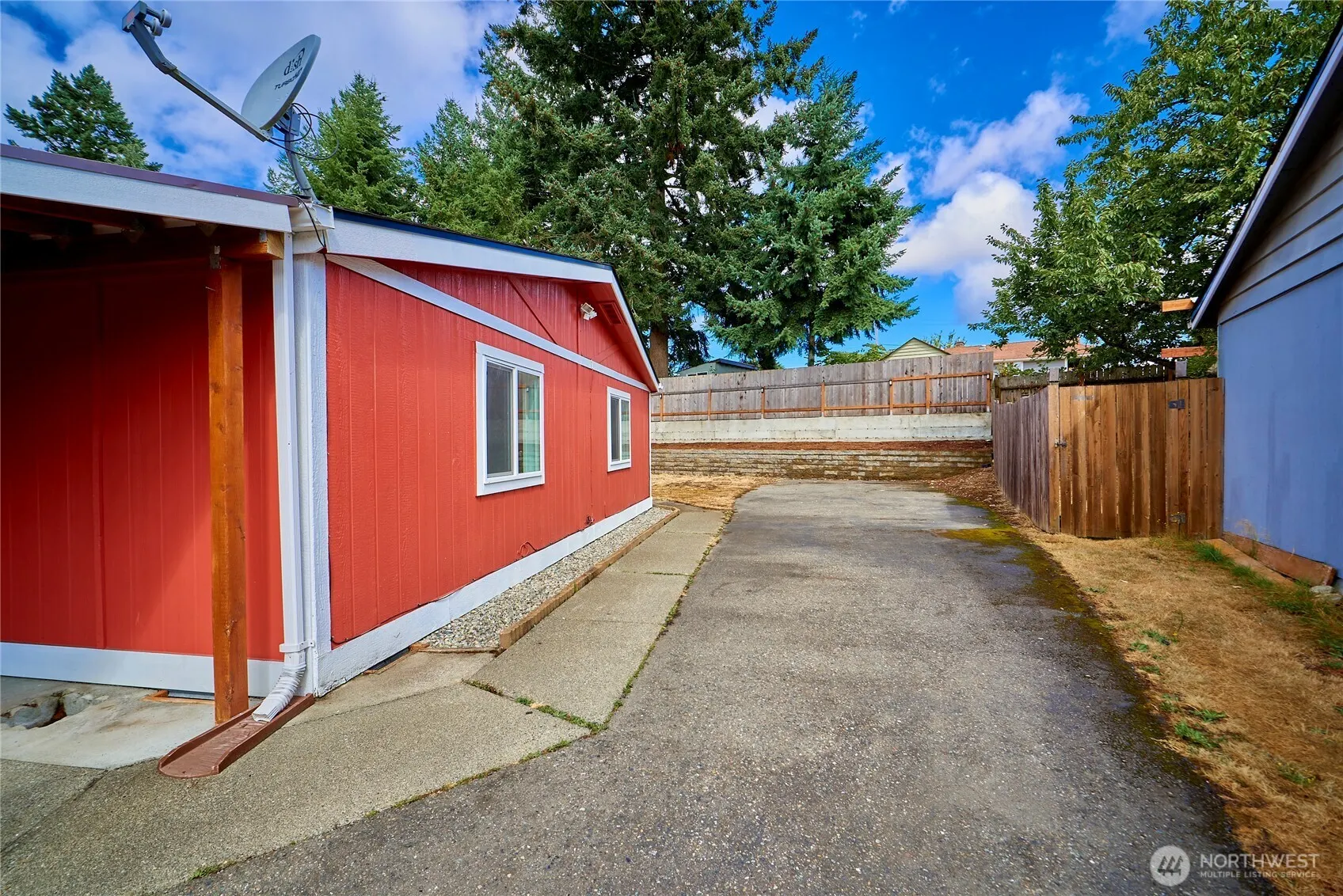 27103 41st Place S, Kent, WA 98032-7195