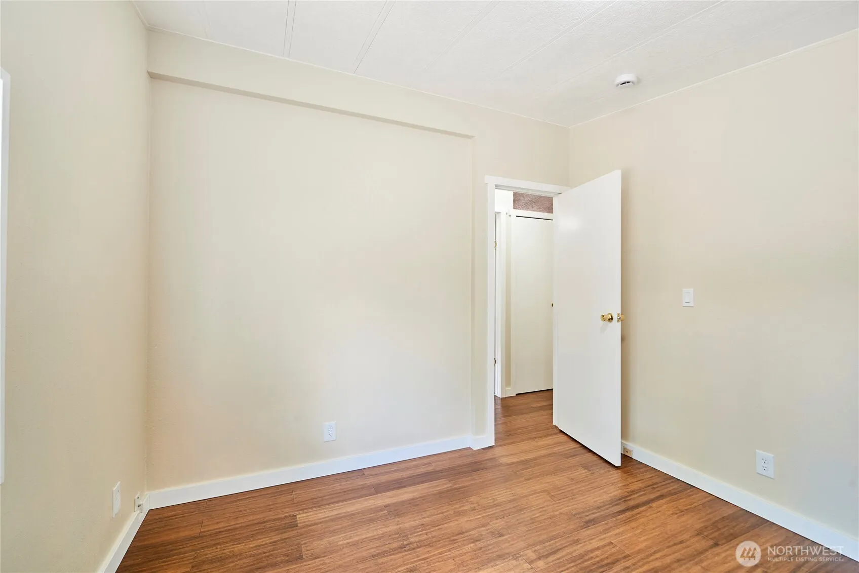 27103 41st Place S, Kent, WA 98032-7195