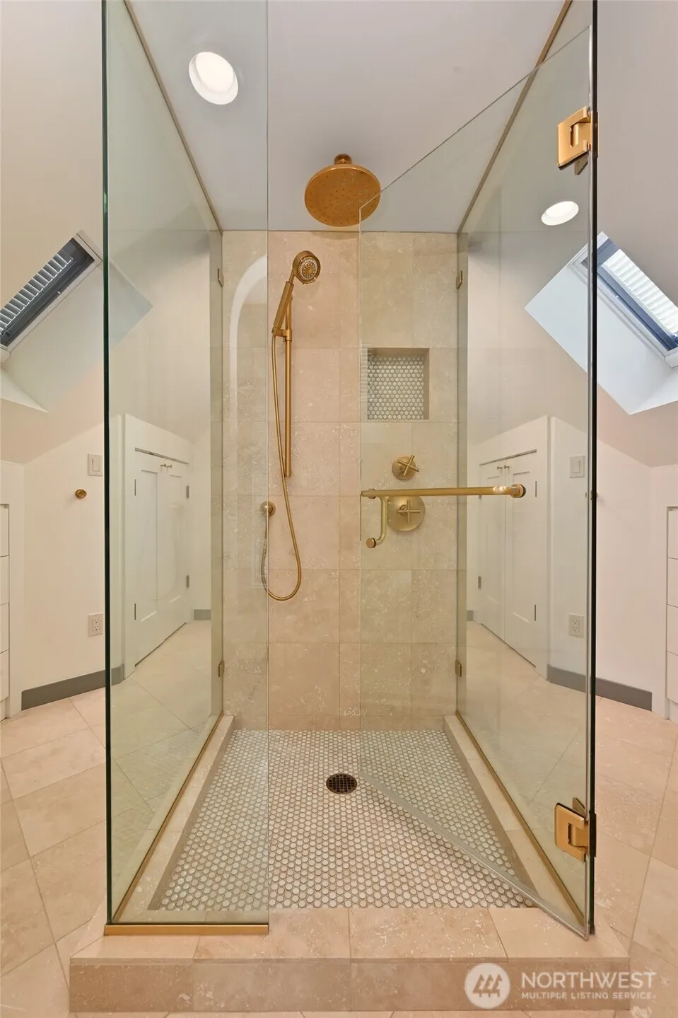 1937 6th Avenue W, Seattle, WA 98119