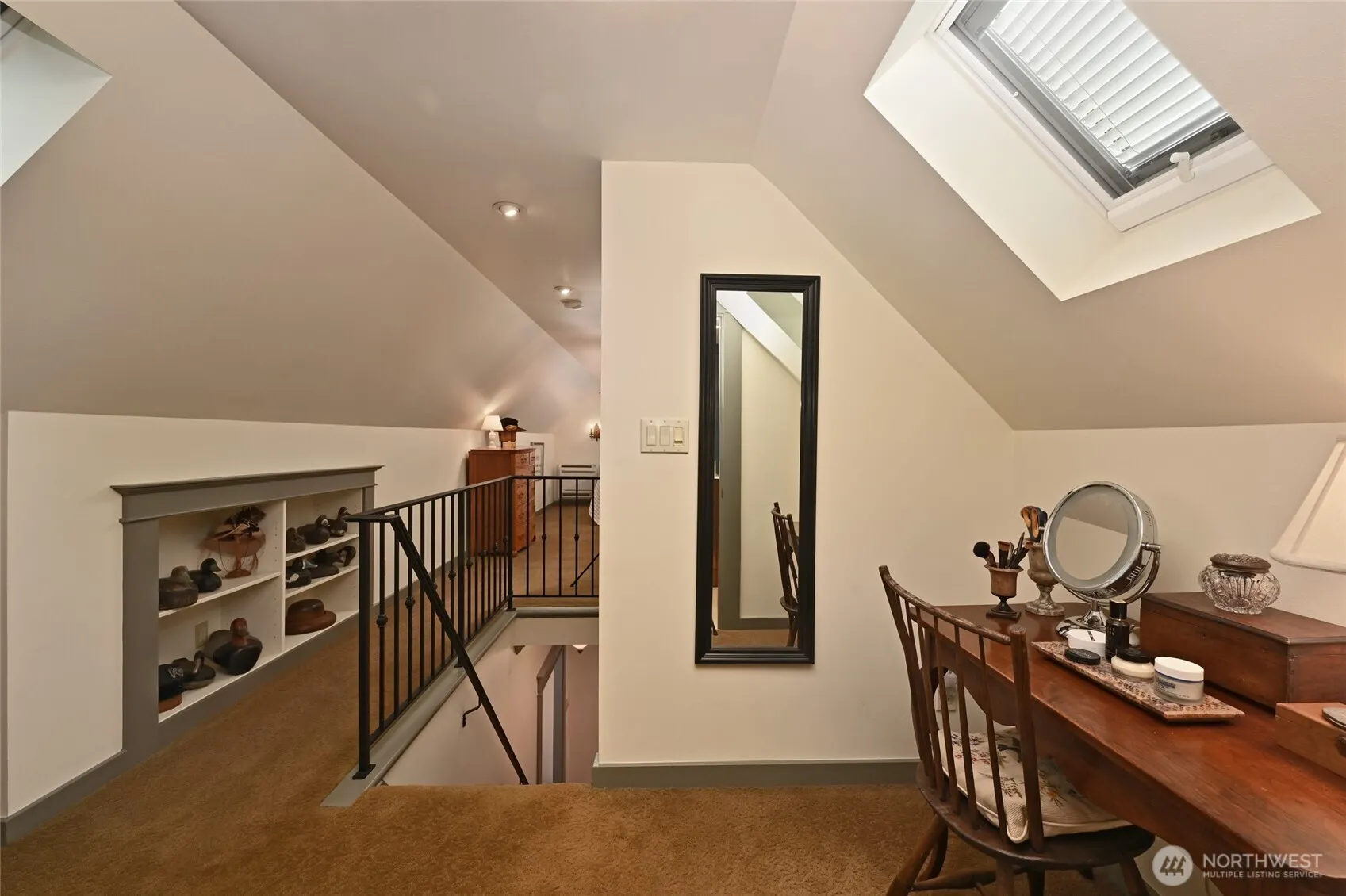 1937 6th Avenue W, Seattle, WA 98119