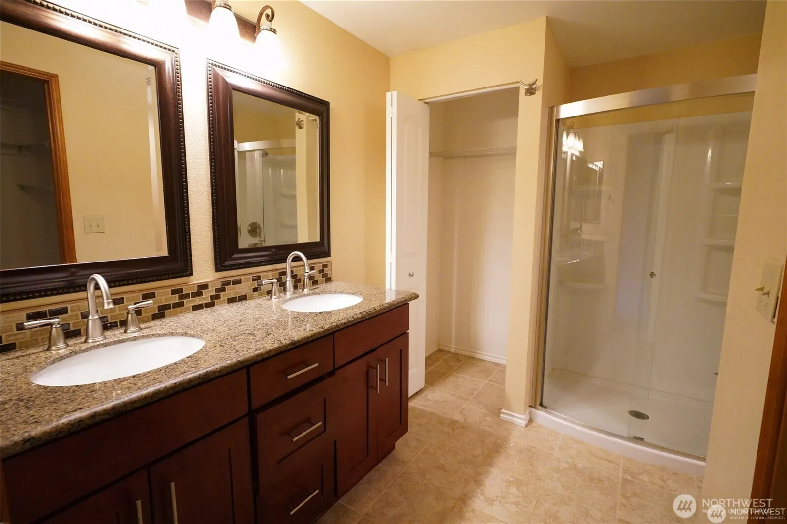 12740 NE 97th Place , Kirkland, WA 98033