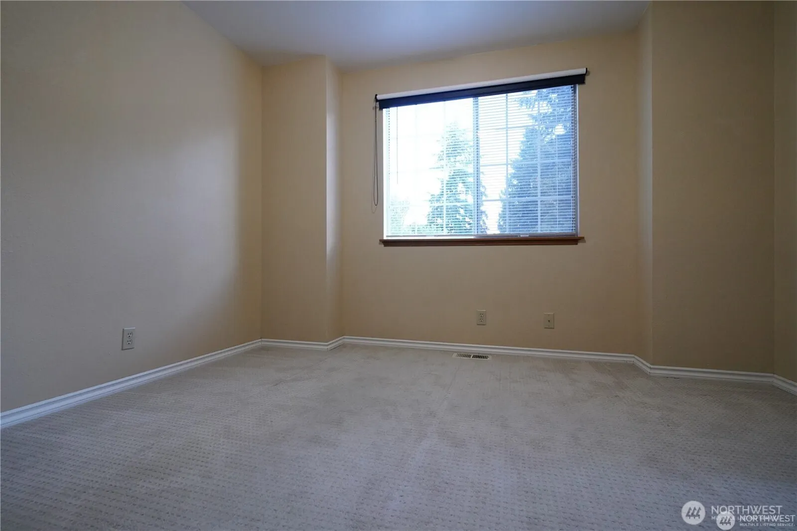 12740 NE 97th Place , Kirkland, WA 98033