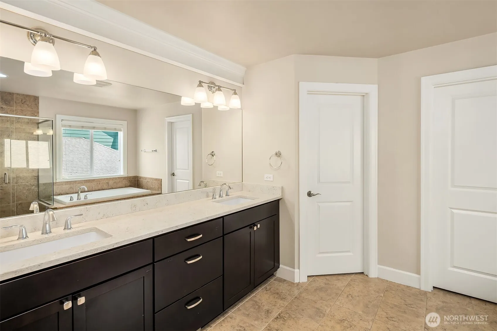 154 Hoquiam Avenue NE, Renton, WA 98059